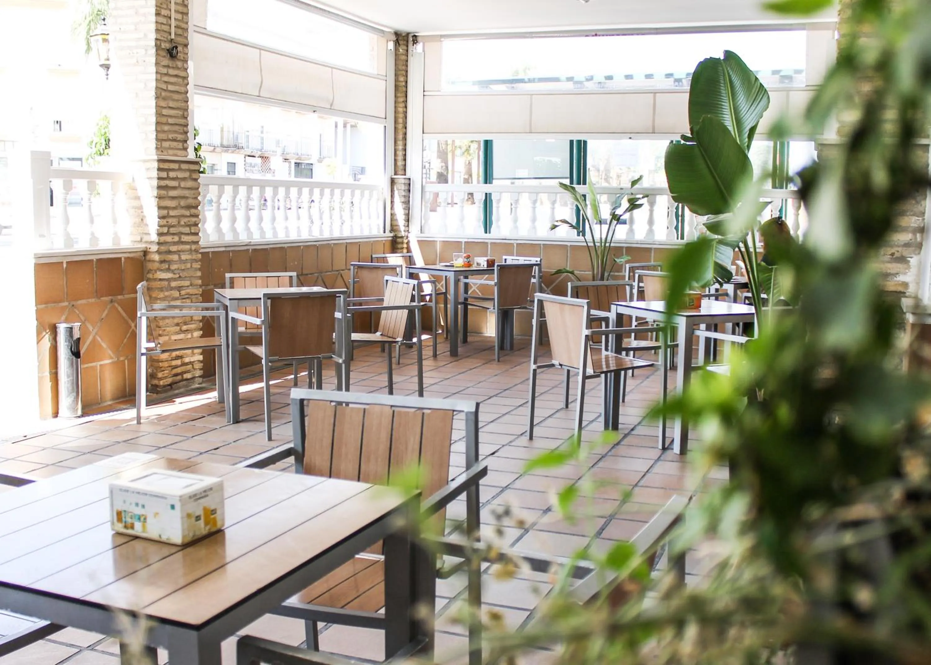 Restaurant/places to eat in Hotel Restaurante Vía Sevilla - Cádiz by MA 22 Puntos