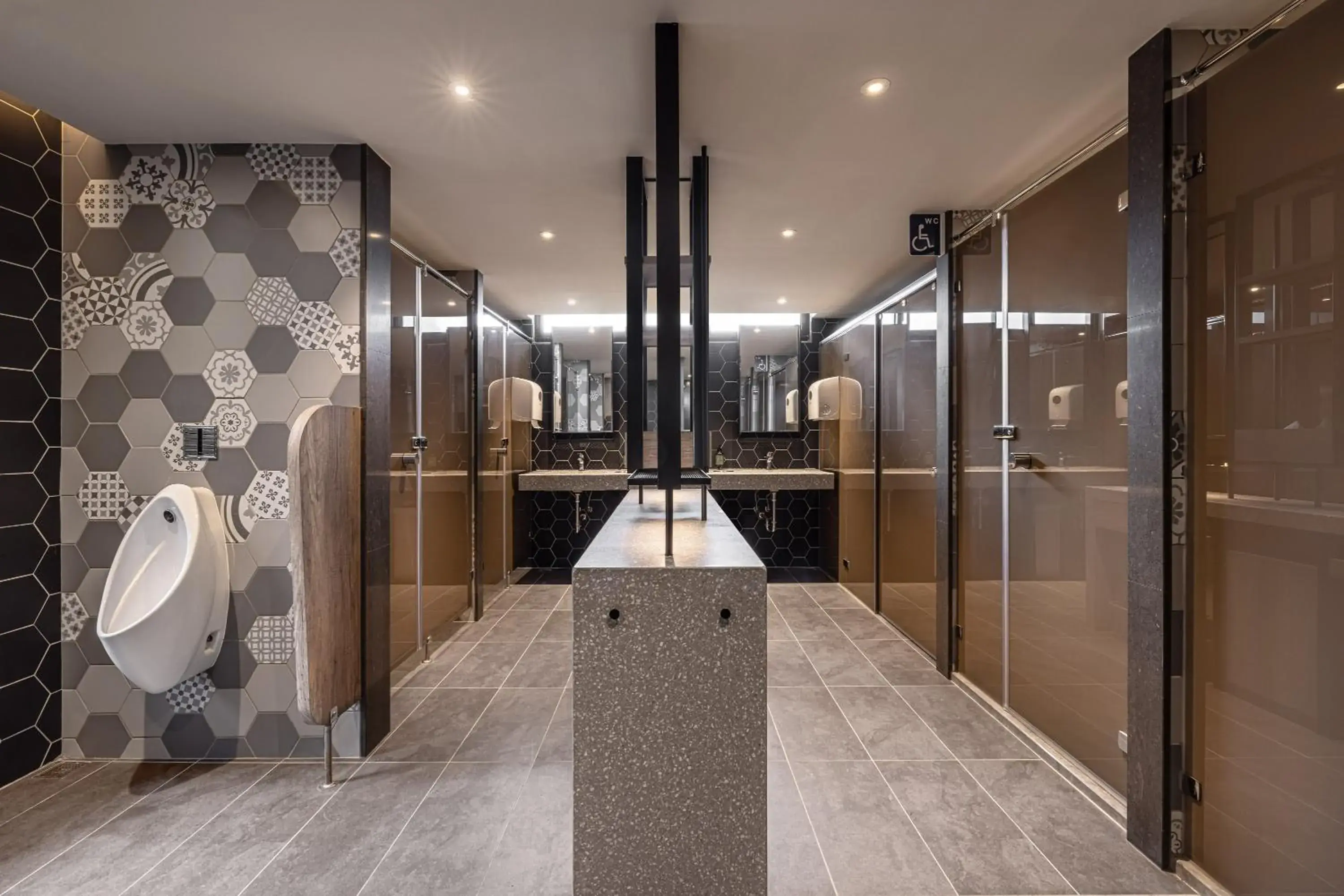 Single Bed in Mixed Dormitory Room in The Moment Hotel Hualien by Lakeshore Single Bed in Mixed Dormitory Room in The Moment Hotel Hualien by Lakeshore