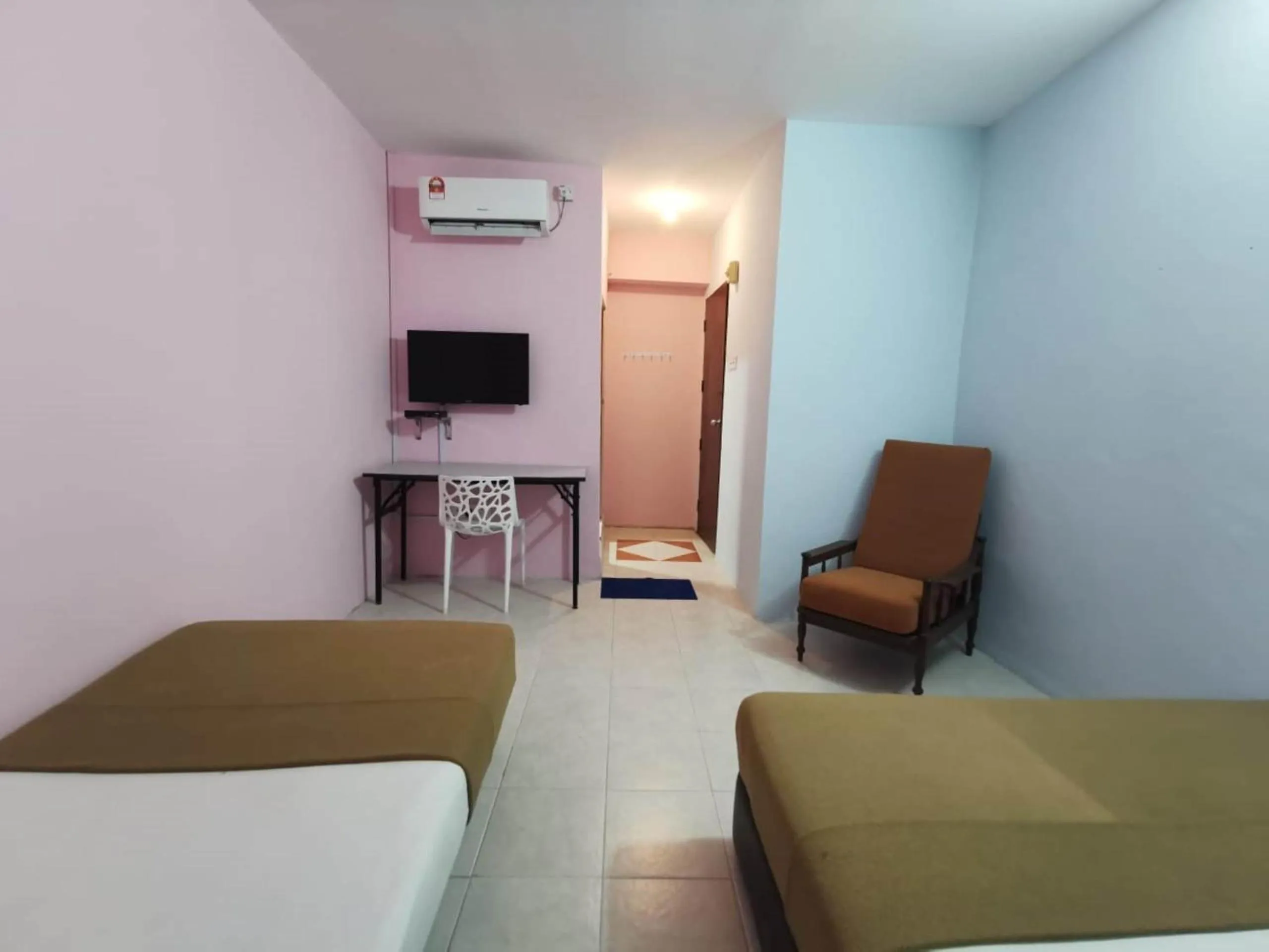 Bedroom, Bed in Hotel O My Seven Days Inn