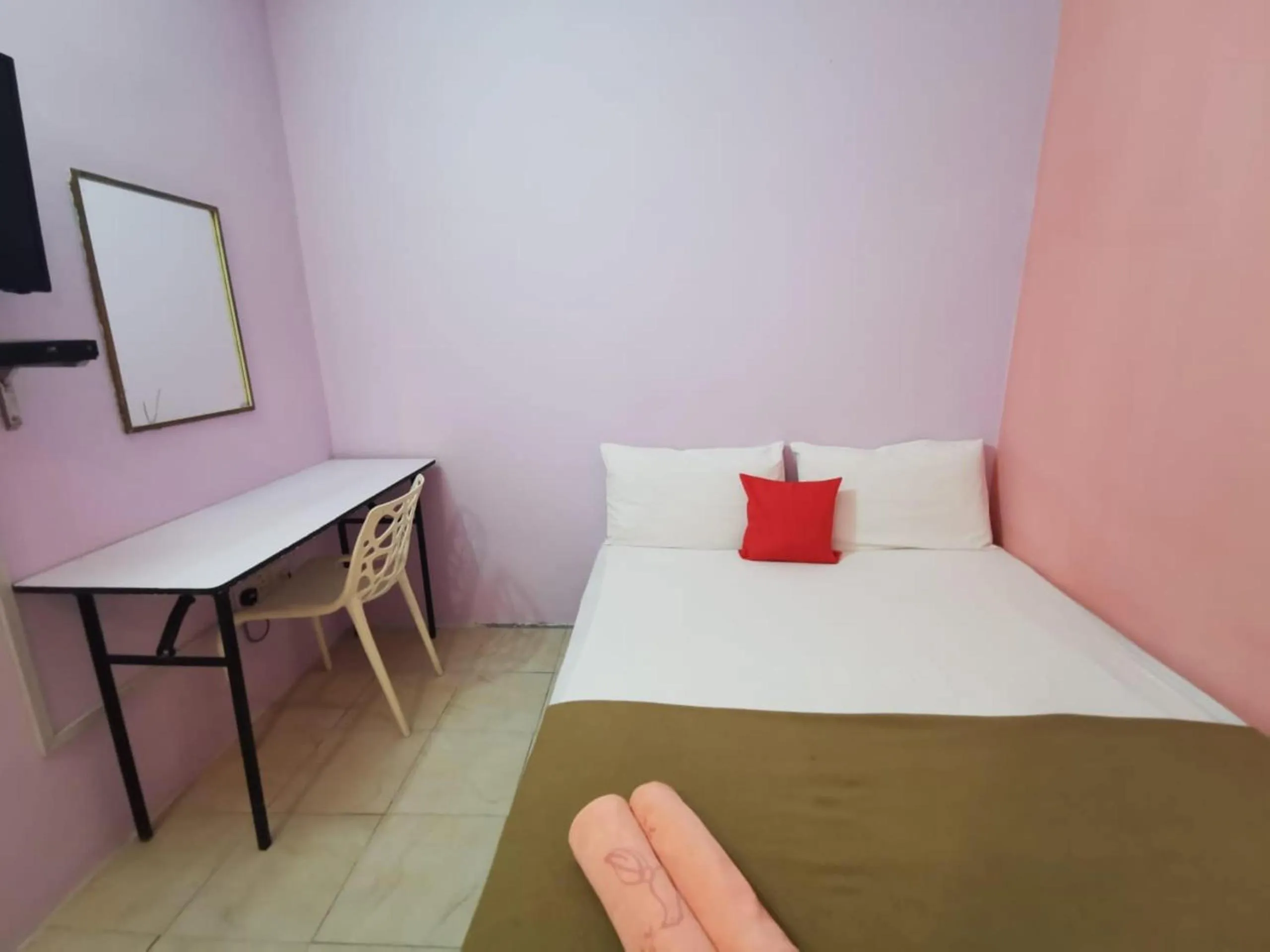 Bedroom, Bed in Hotel O My Seven Days Inn