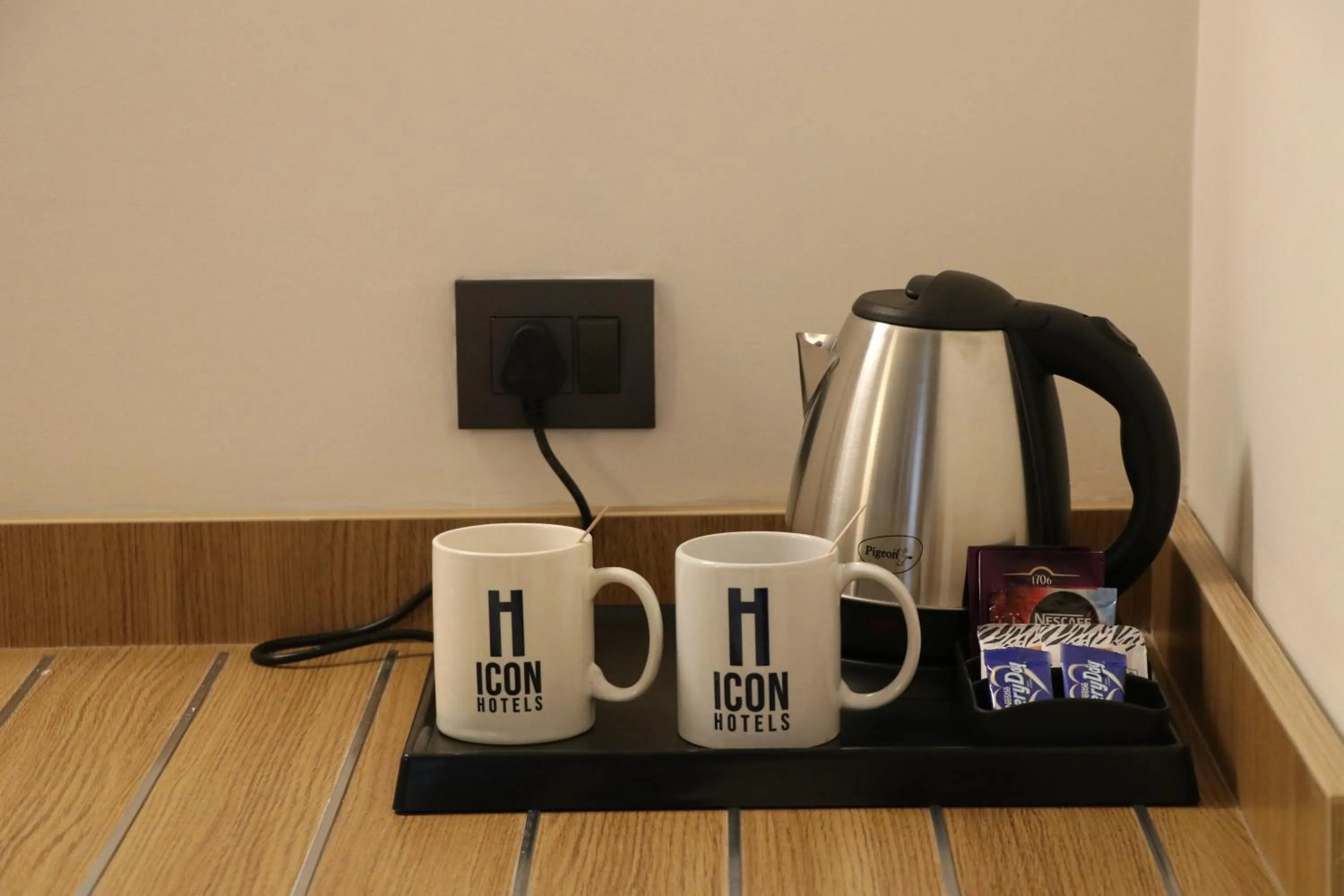 ICON Express by BHAGINI Hoodi