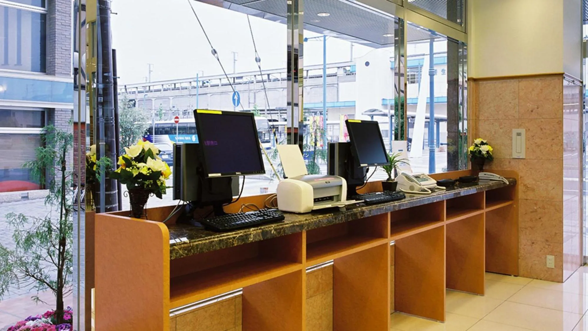 Business facilities in Toyoko Inn Aioi eki Shinkansen guchi