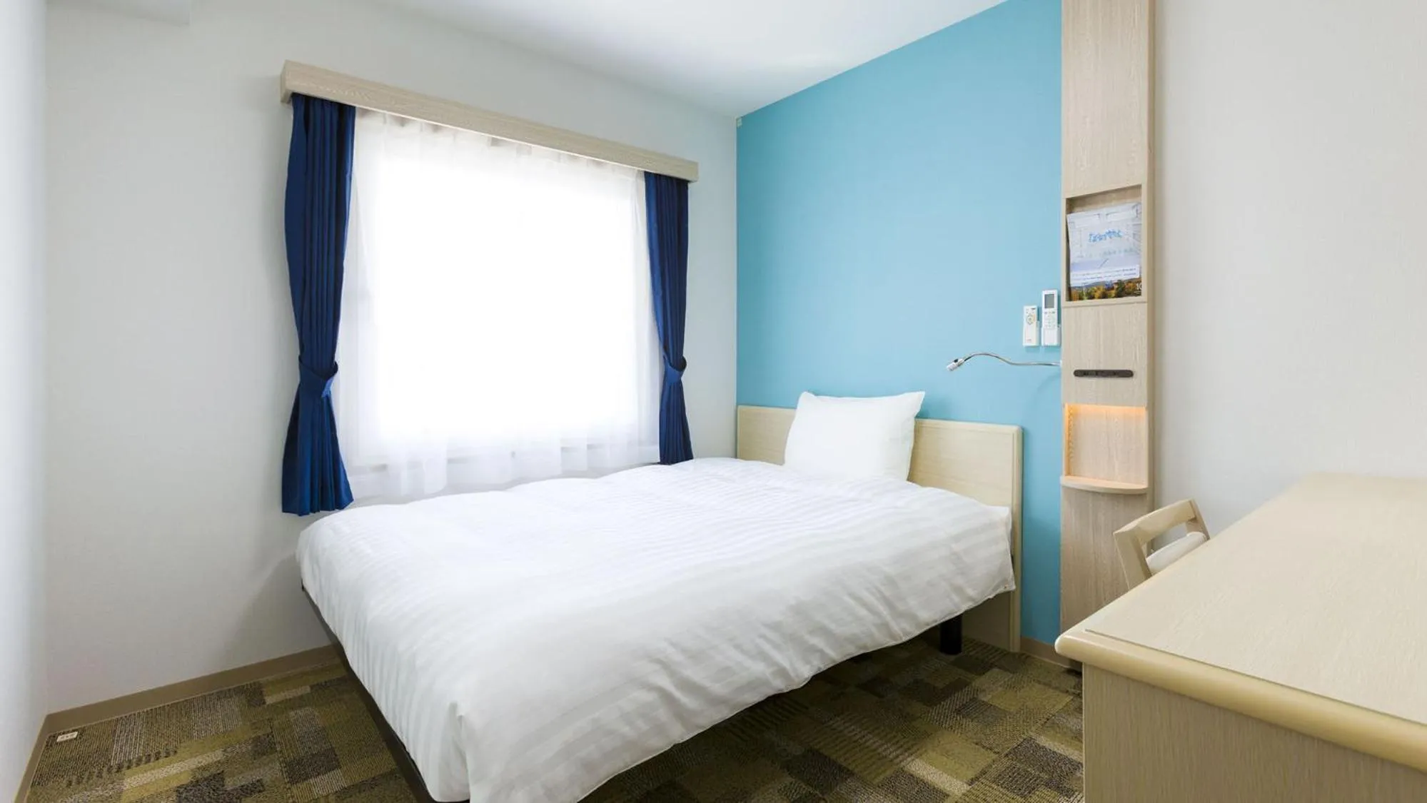 Bedroom, Bed in Toyoko Inn Satsuma Sendai eki Higashi guchi