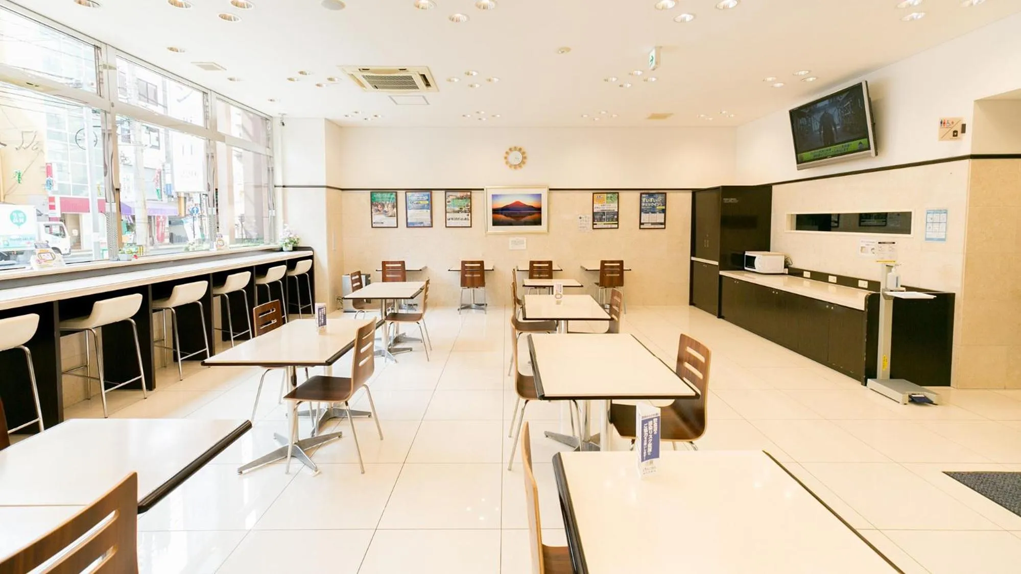 Lobby or reception in Toyoko Inn Satsuma Sendai eki Higashi guchi