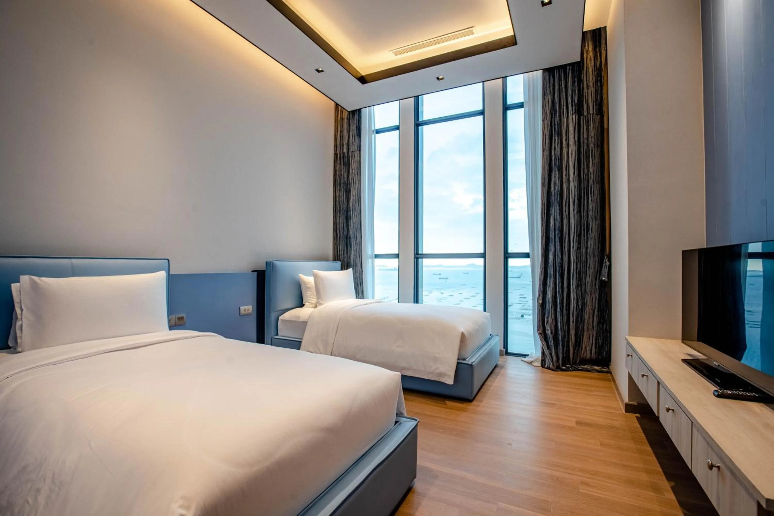 Bedroom, Bed in S Sriracha Hotel & Residence