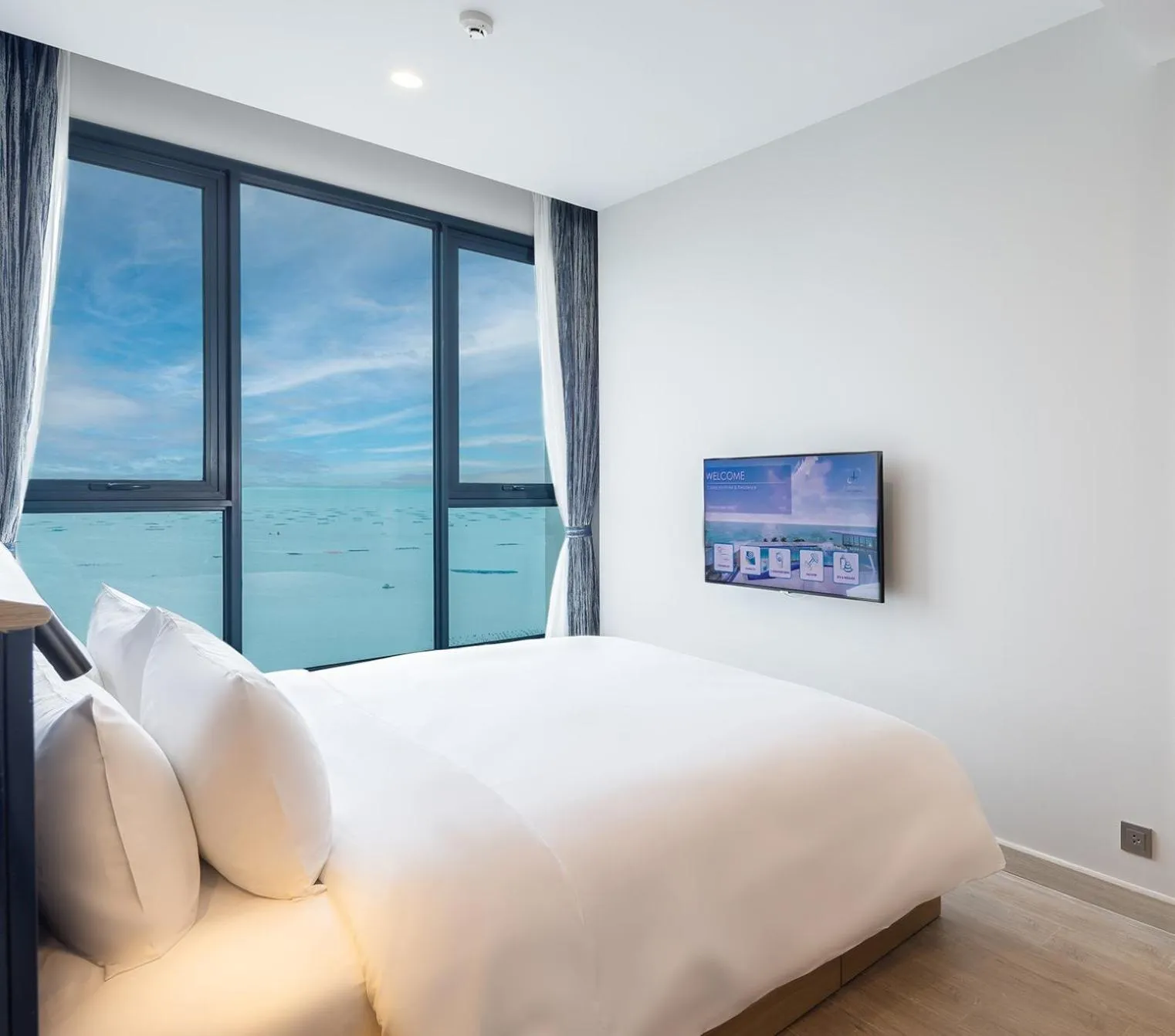 Bedroom, Bed in S Sriracha Hotel & Residence