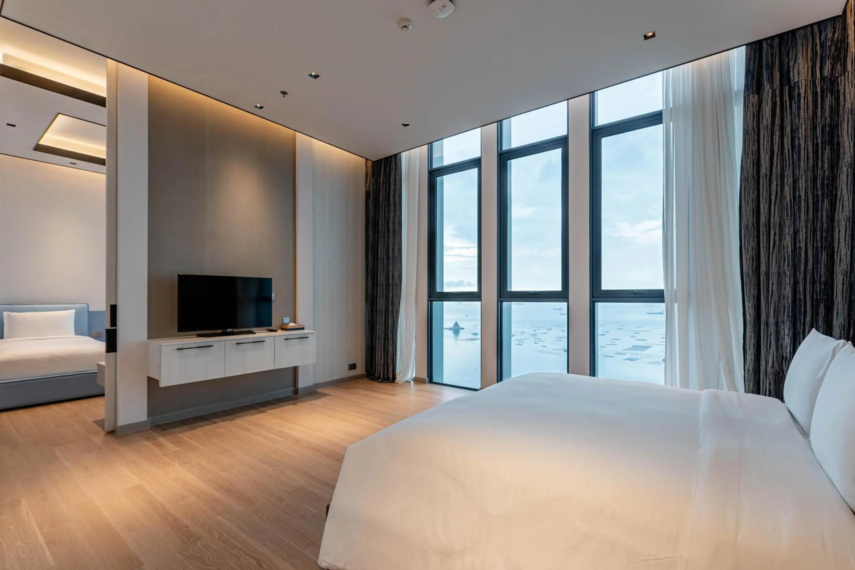 Bedroom, Bed in S Sriracha Hotel & Residence