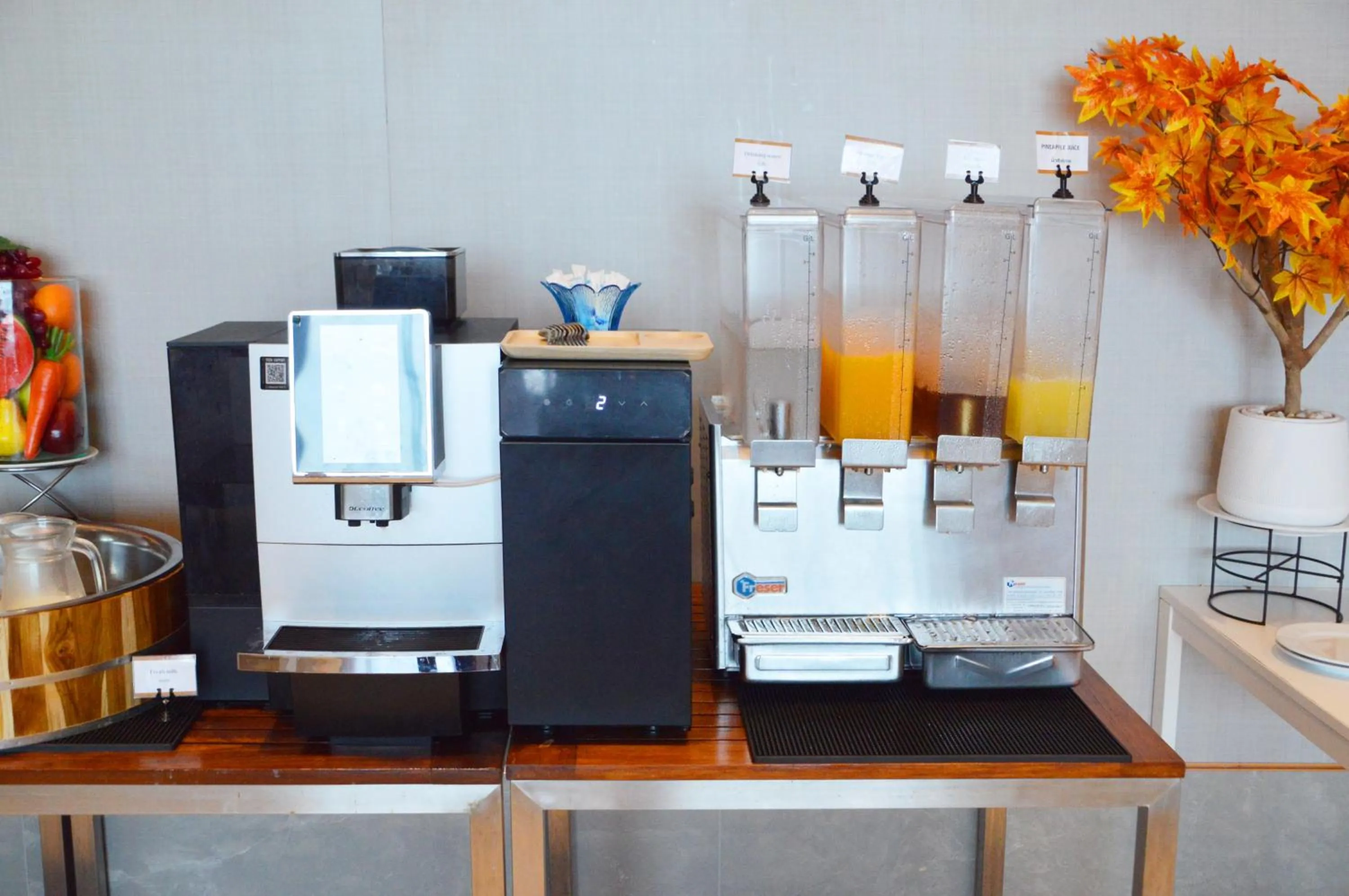 Breakfast in S Sriracha Hotel & Residence