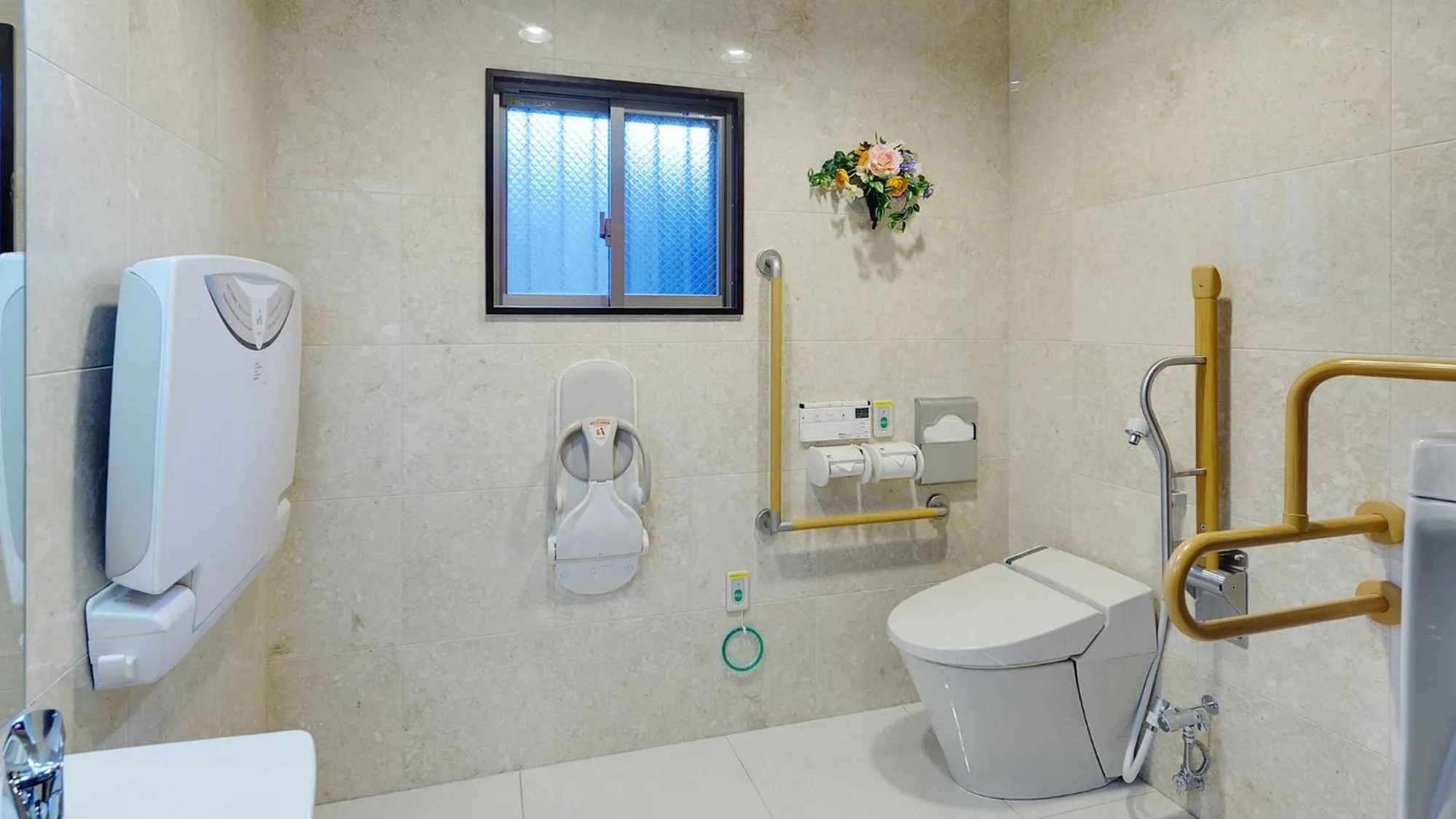 Bathroom in Toyoko Inn Okayama eki Higashi guchi