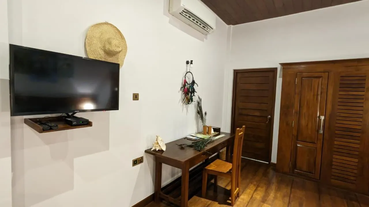 Lagoon gate Tangalle Resort