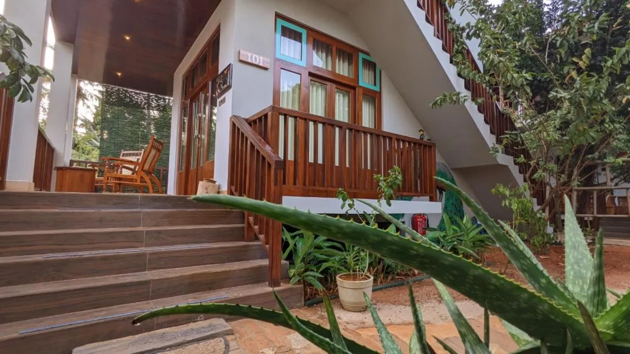 Lagoon gate Tangalle Resort