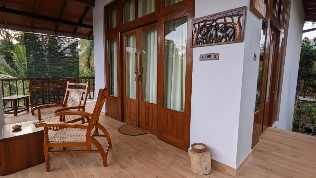 Lagoon gate Tangalle Resort