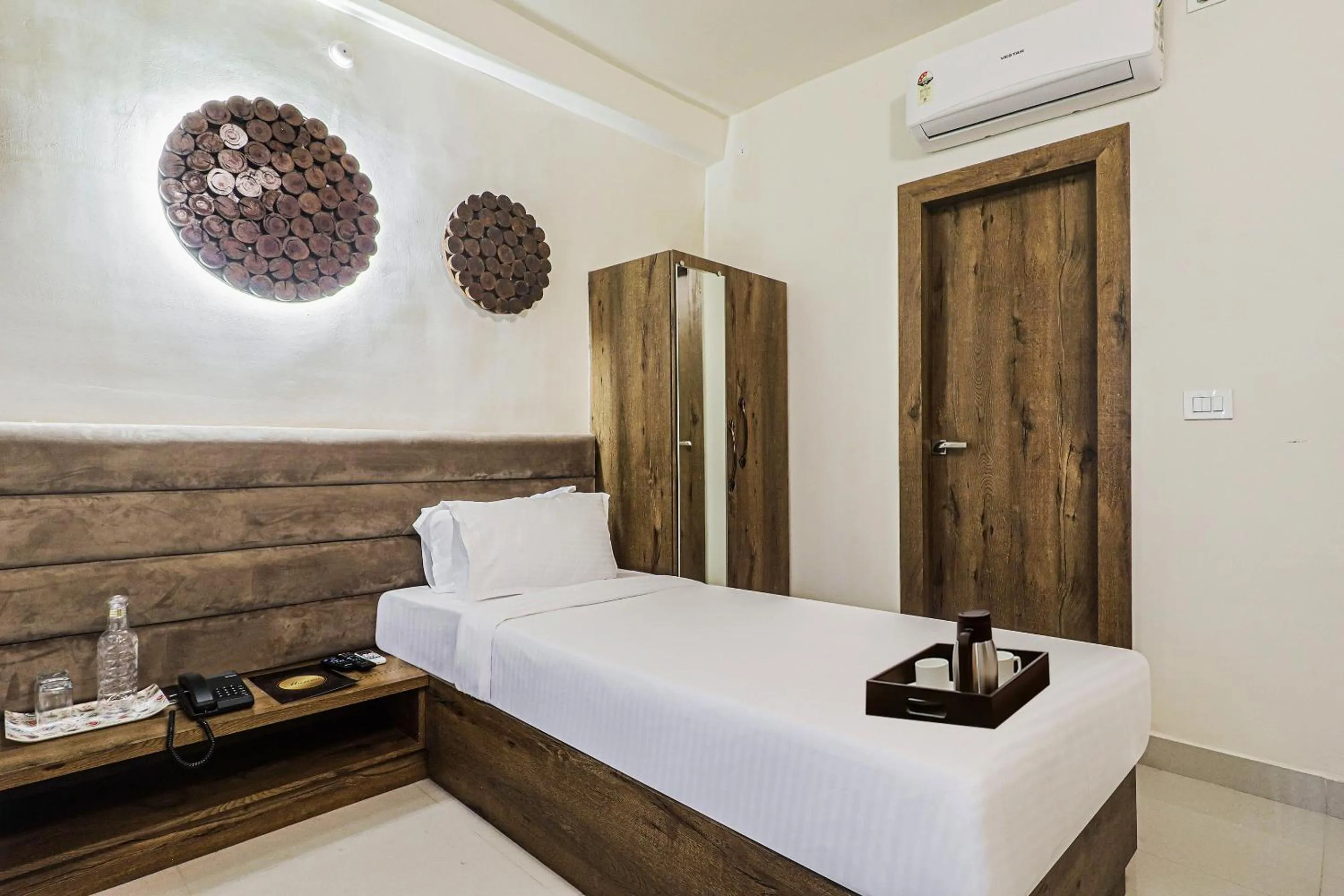 Bedroom, Bed in Super Townhouse Marina