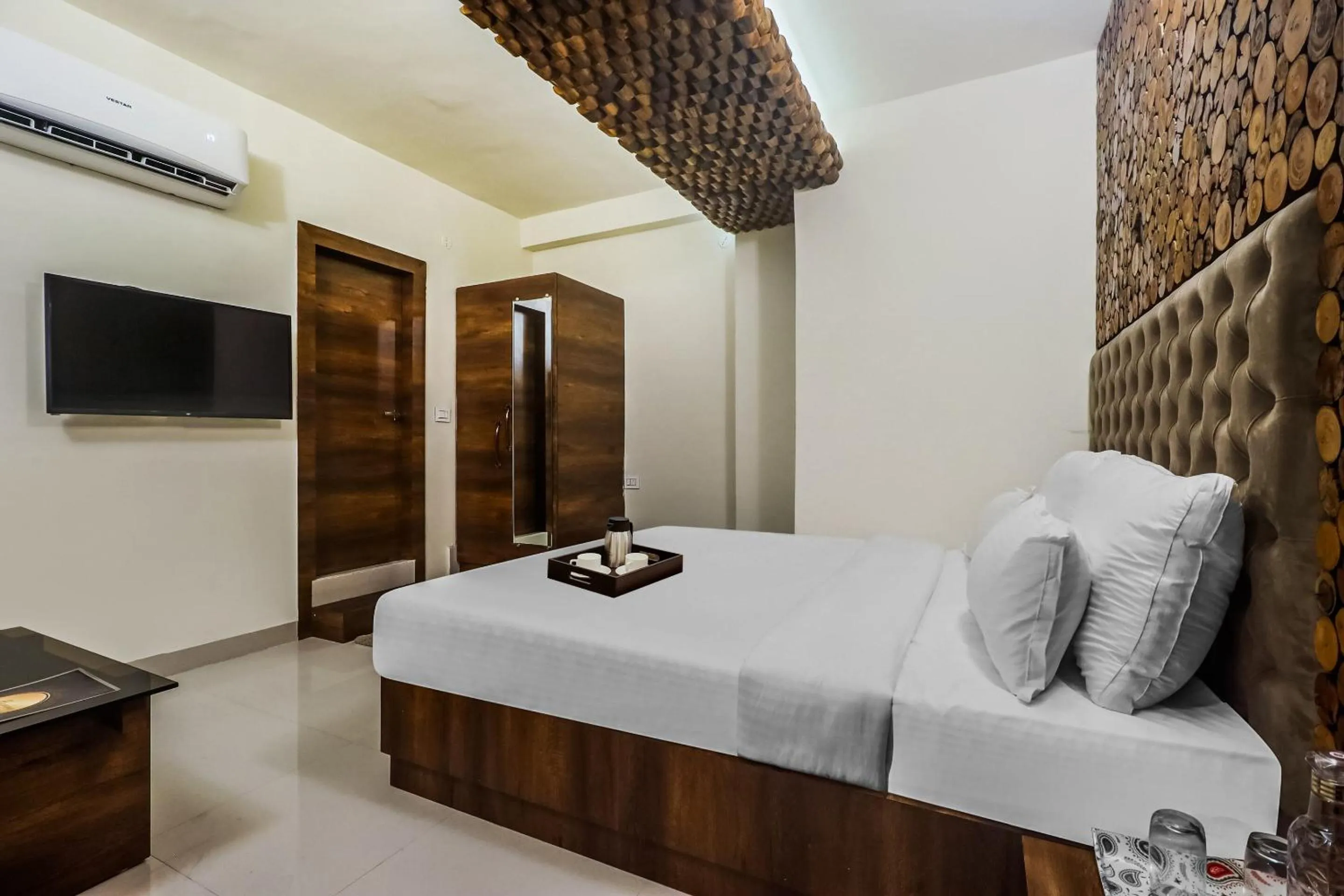 Bedroom, Bed in Super Townhouse Marina