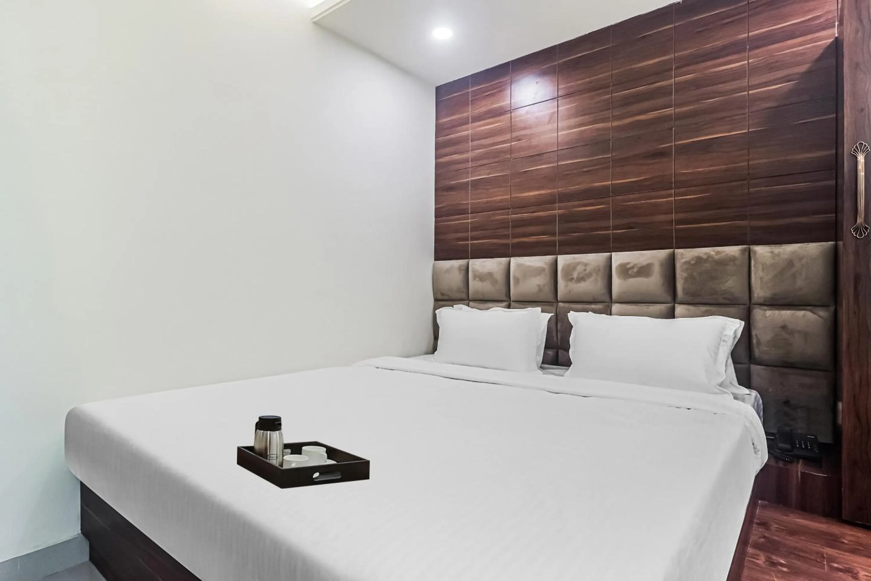 Bedroom, Bed in Super Townhouse Marina