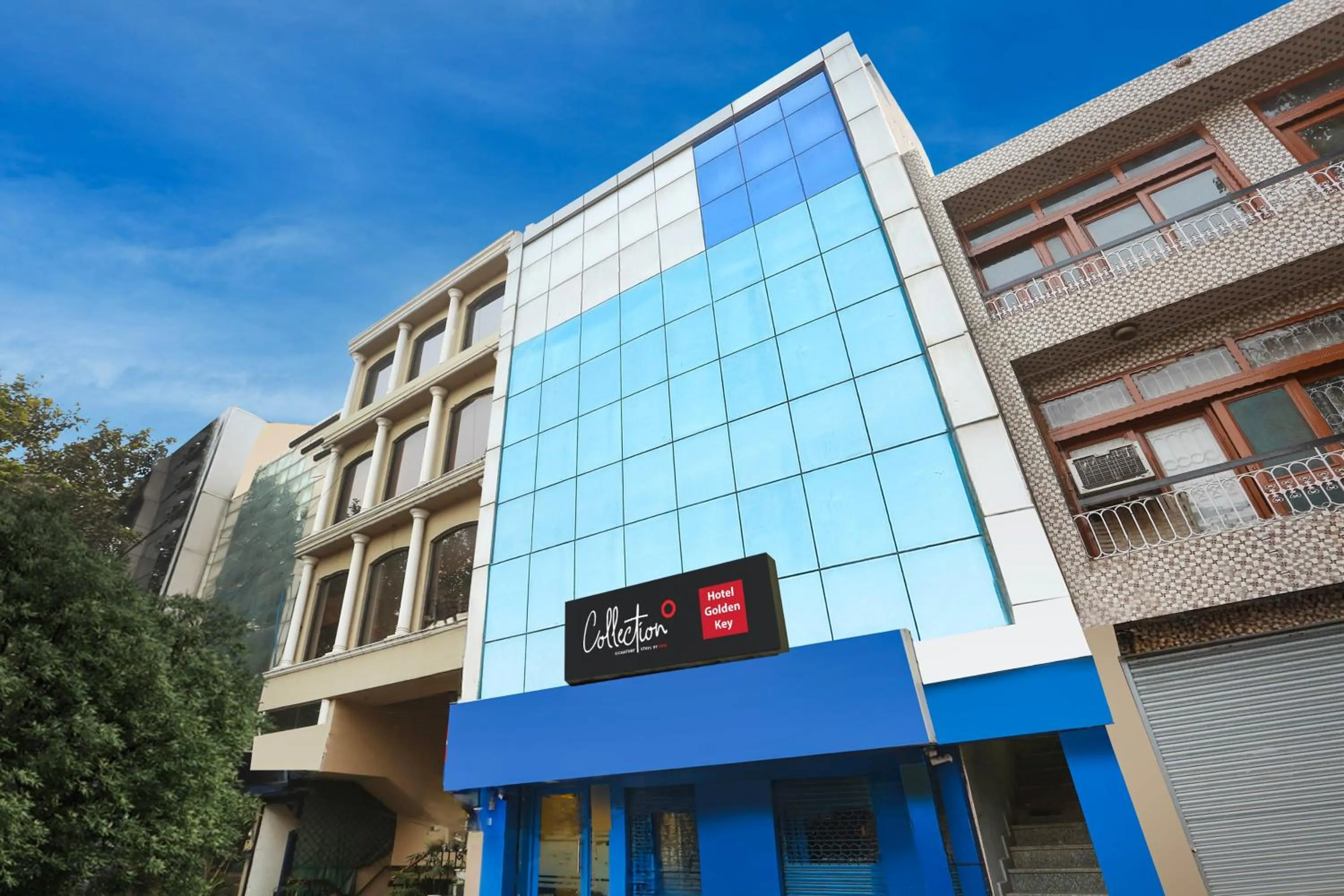 Facade/entrance in Collection O Golden Key Near TDI Mall