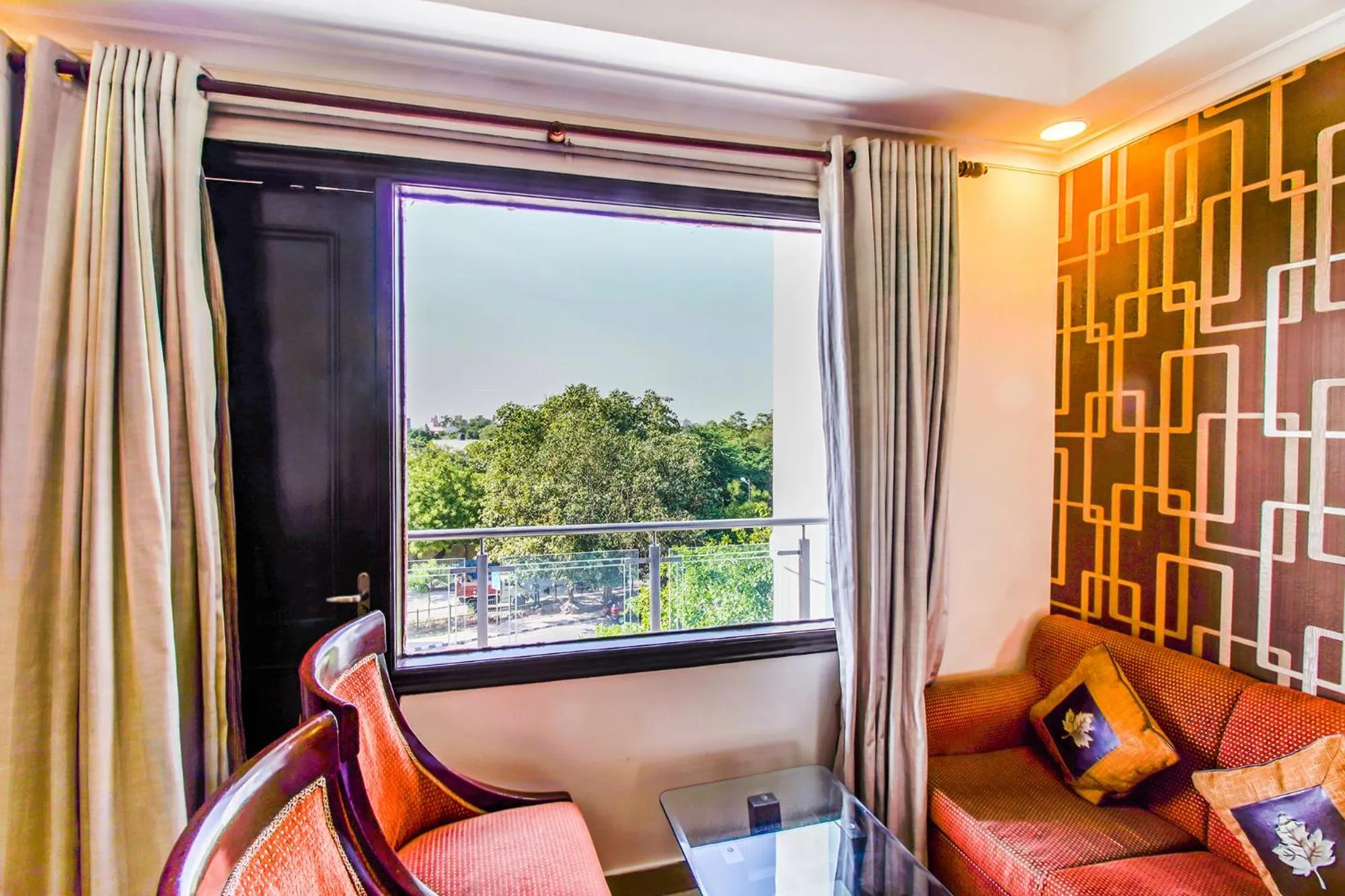 Seating area in FabHotel Signature Plaza