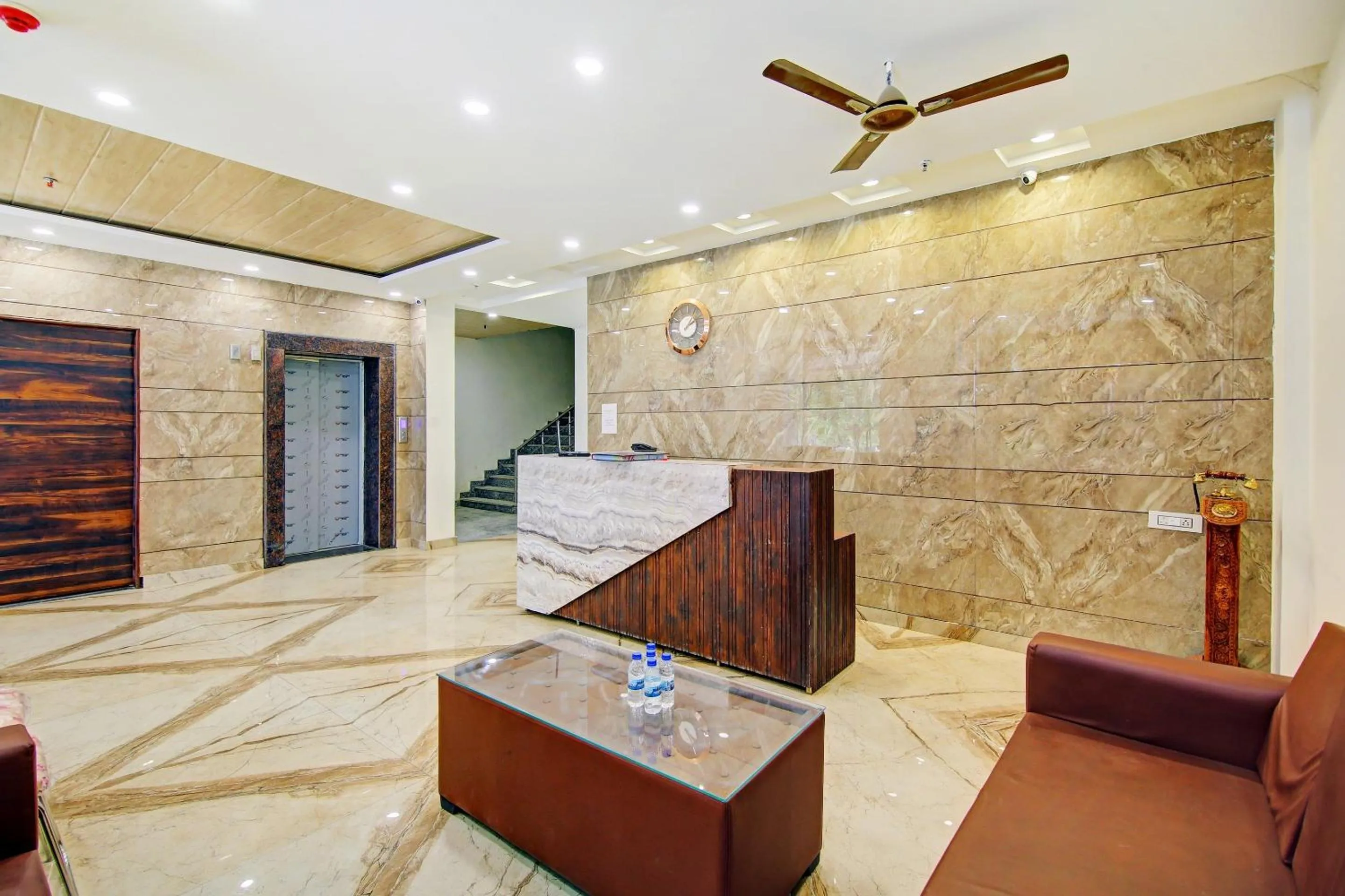 Lobby or reception in Hotel O Kinsfolk Inn