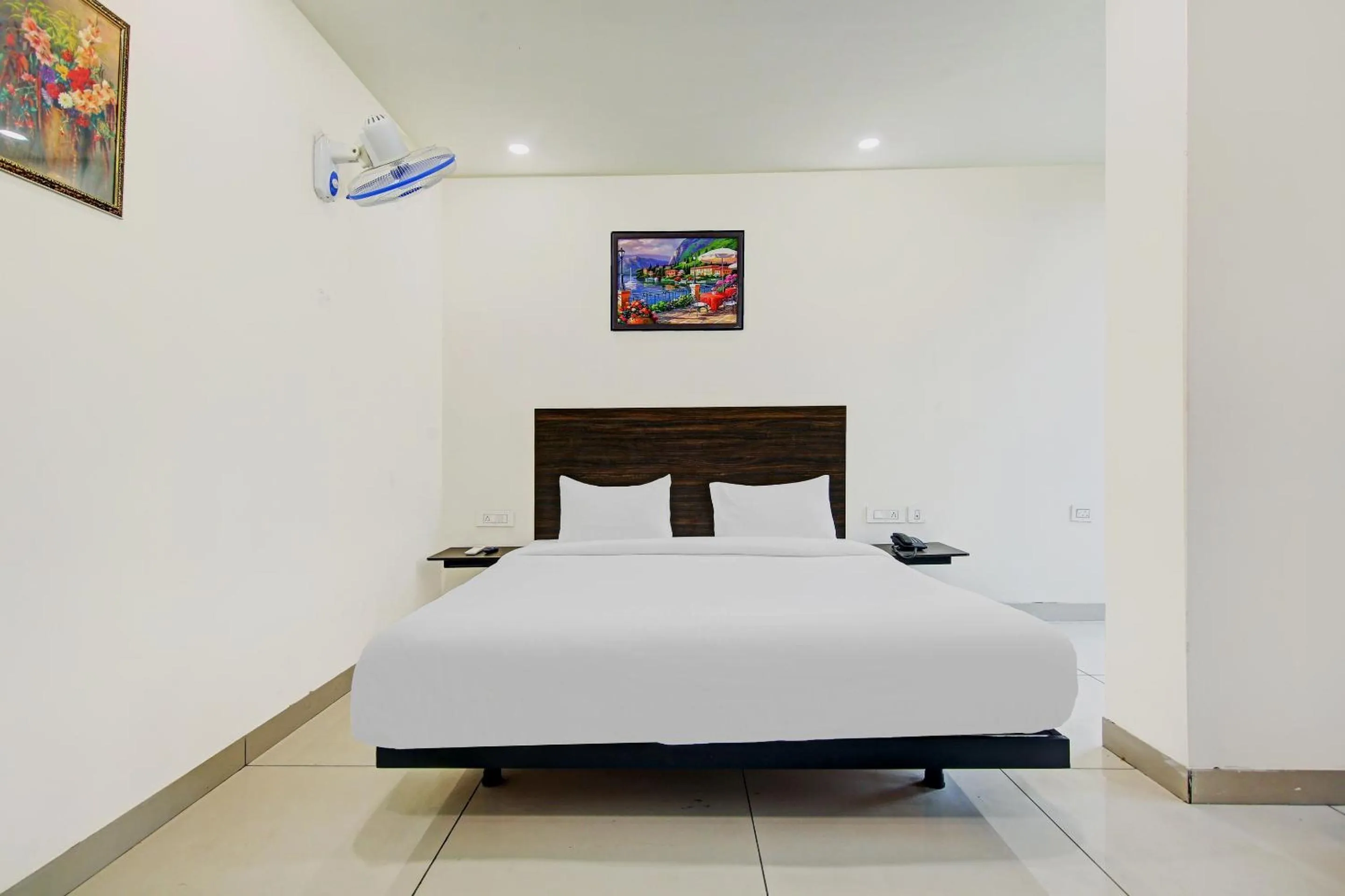 Bedroom, Bed in Hotel O Kinsfolk Inn