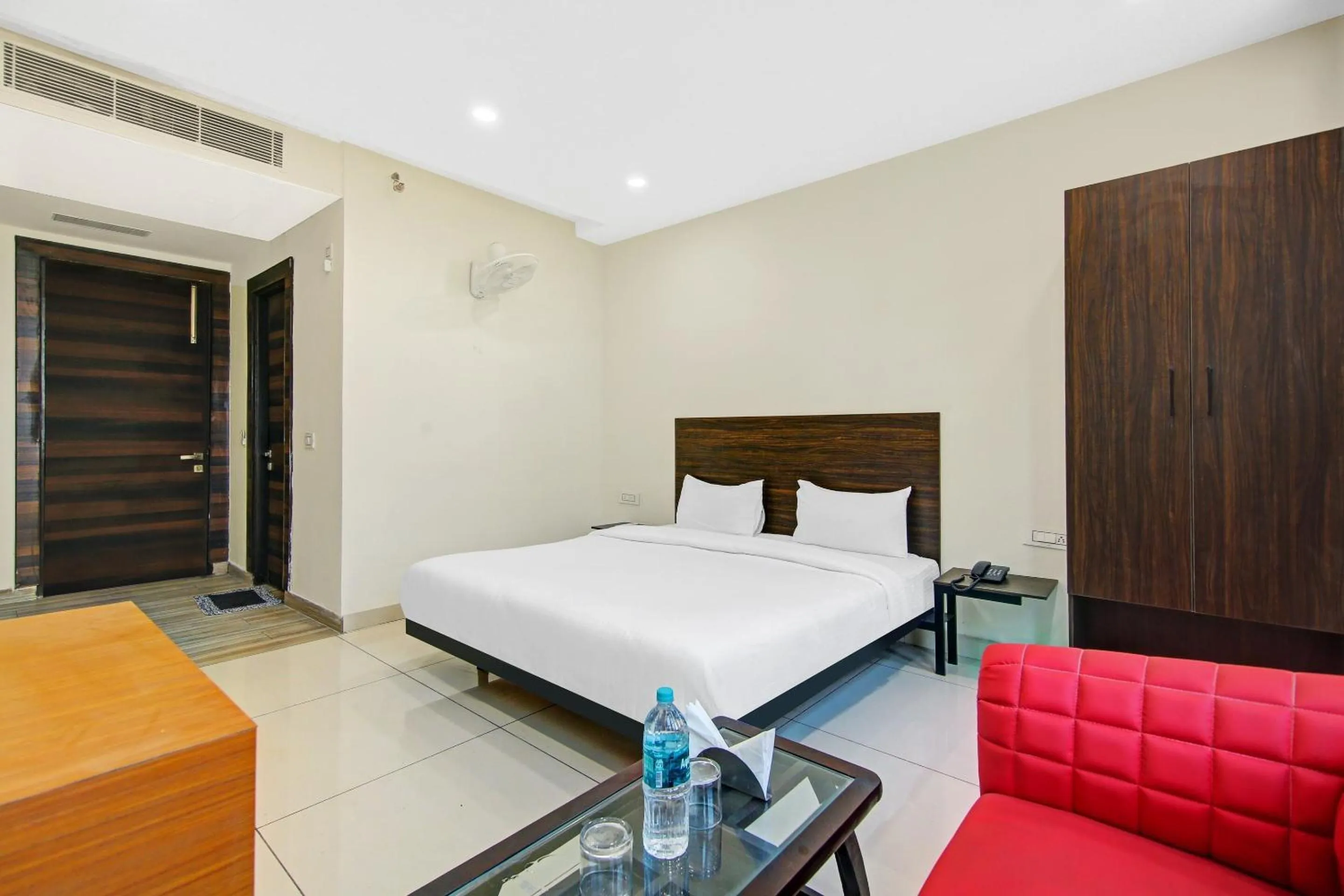 Bedroom, Bed in Hotel O Kinsfolk Inn