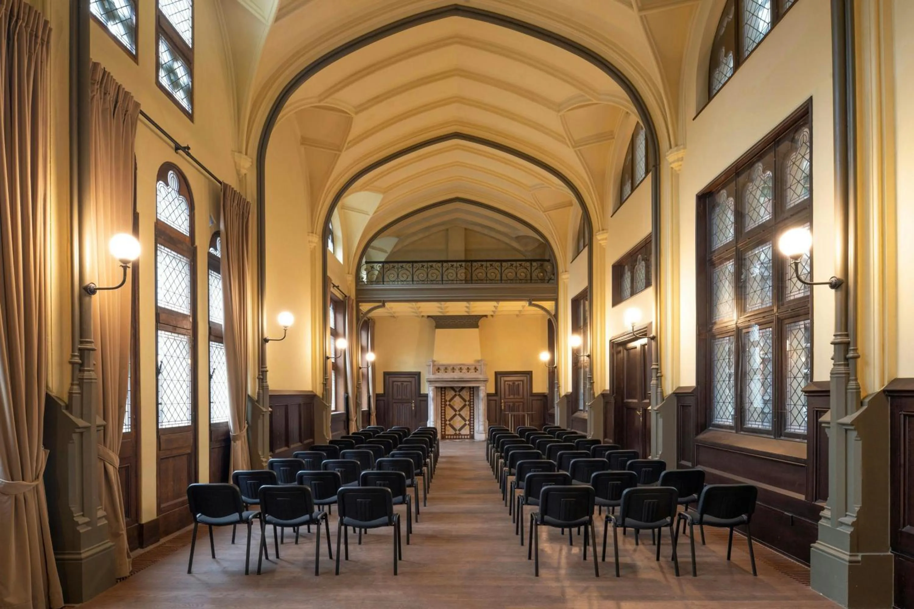 Meeting/conference room in Sapphire House Antwerp, Autograph Collection