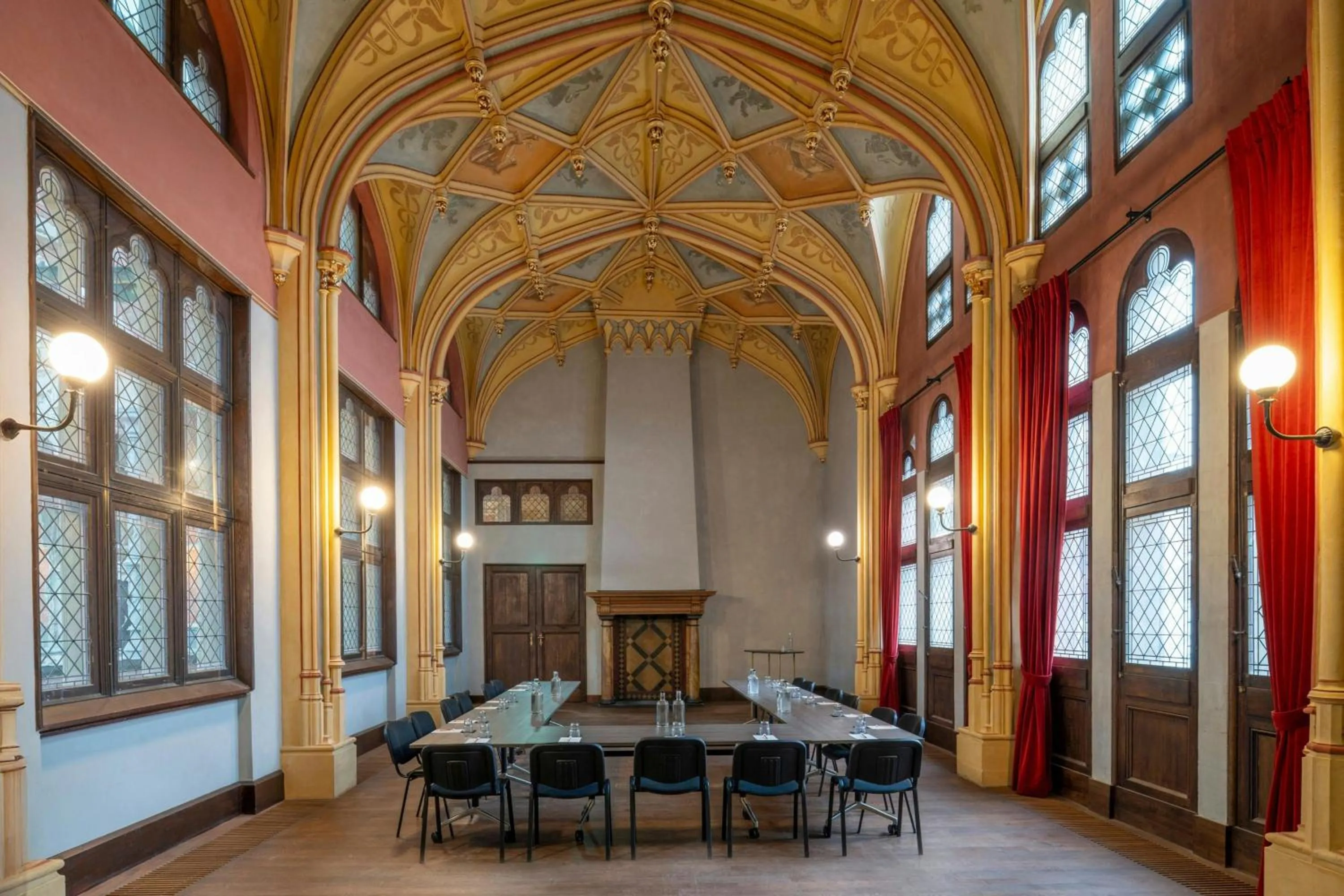 Meeting/conference room in Sapphire House Antwerp, Autograph Collection