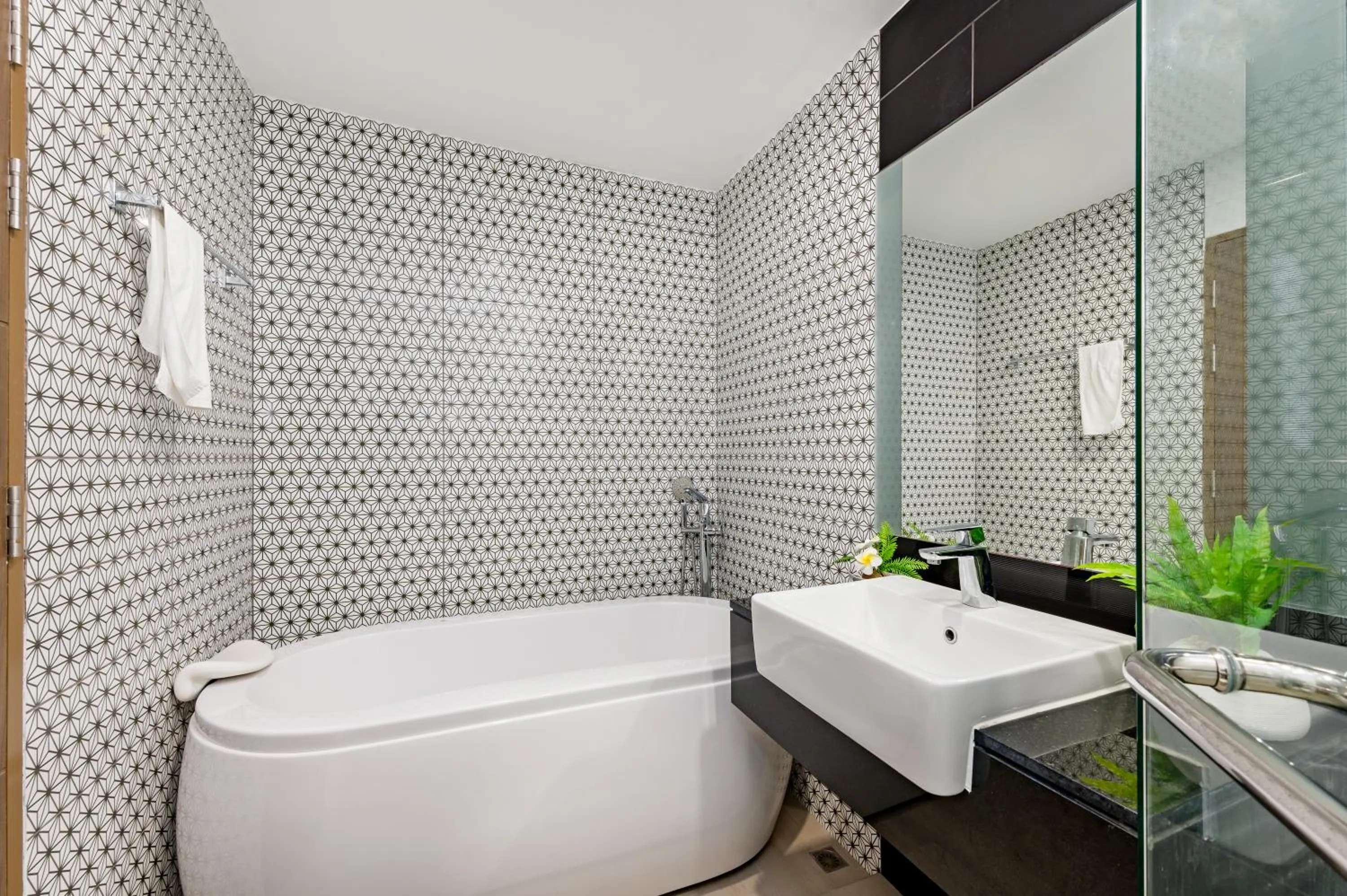 Wyndham Phuket Airport