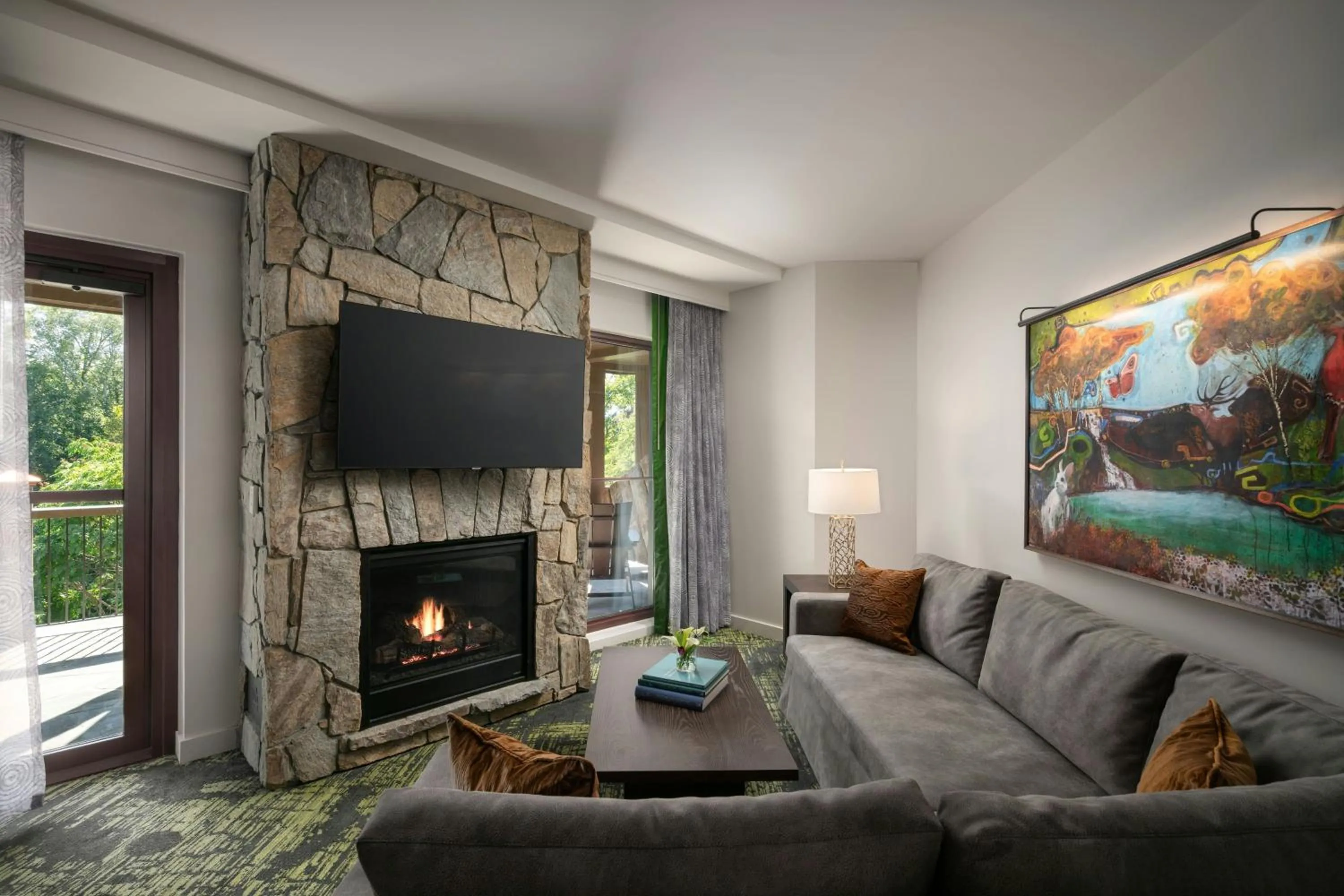 Living room in Grand Bohemian Lodge Greenville, Autograph Collection