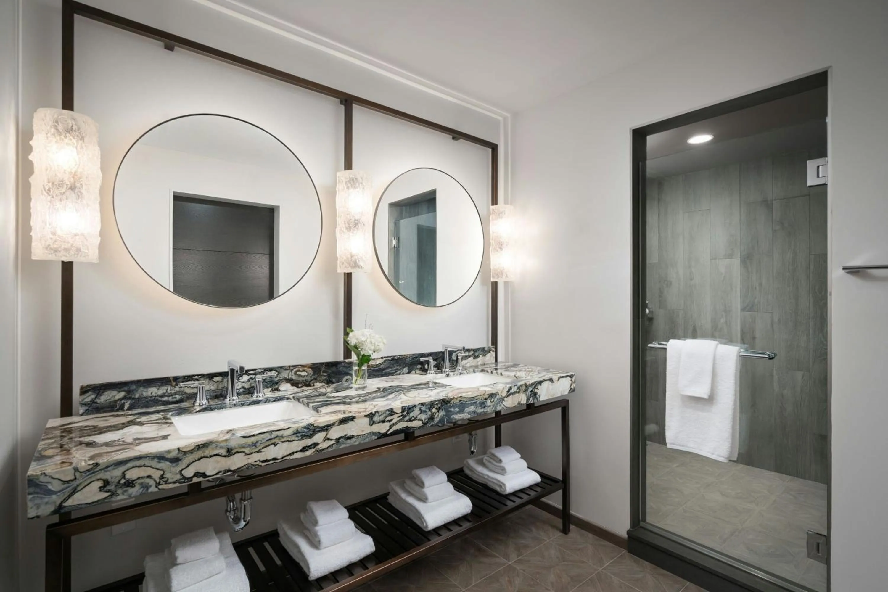 Bathroom in Grand Bohemian Lodge Greenville, Autograph Collection