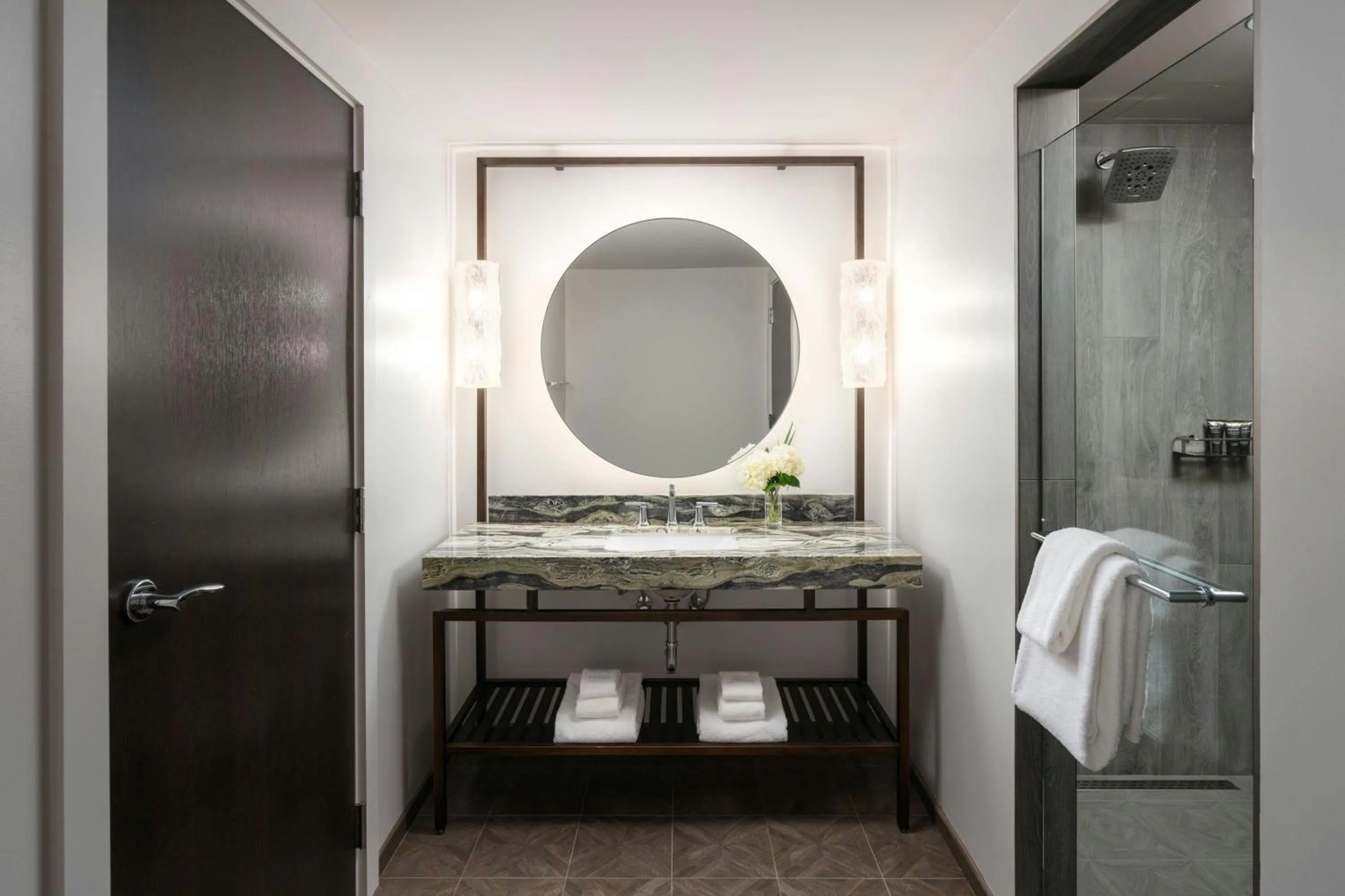 Bathroom in Grand Bohemian Lodge Greenville, Autograph Collection