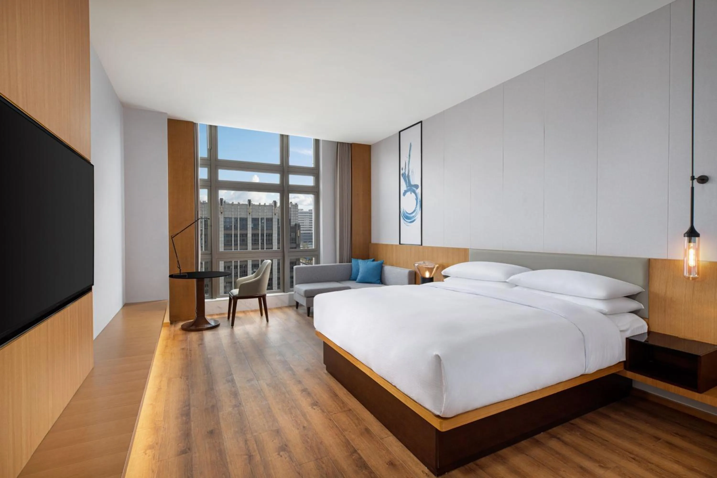 Photo of the whole room, Bed in Fairfield by Marriott Shanghai Hongqiao NECC