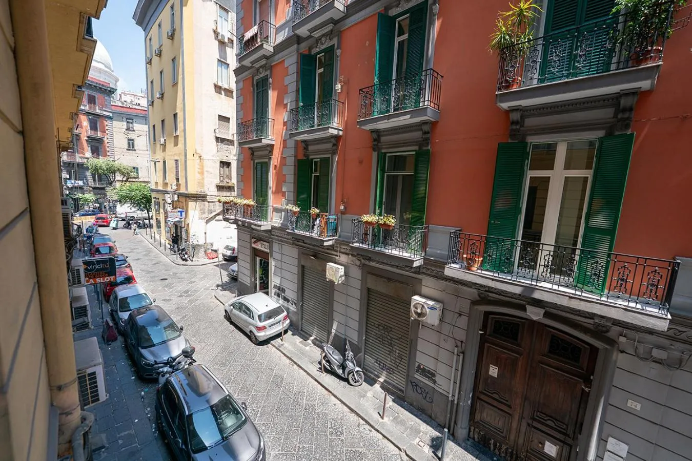 Property building in Royal H Umberto I, Napoli Centro, by ClaPa Group