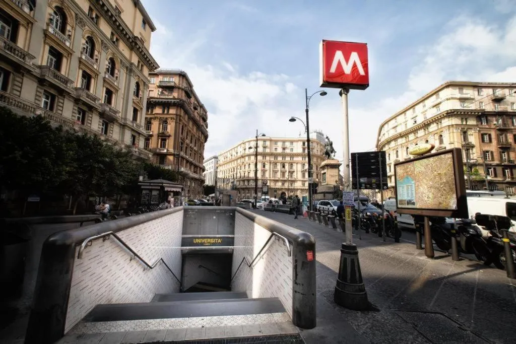 Day in Royal H Umberto I, Napoli Centro, by ClaPa Group