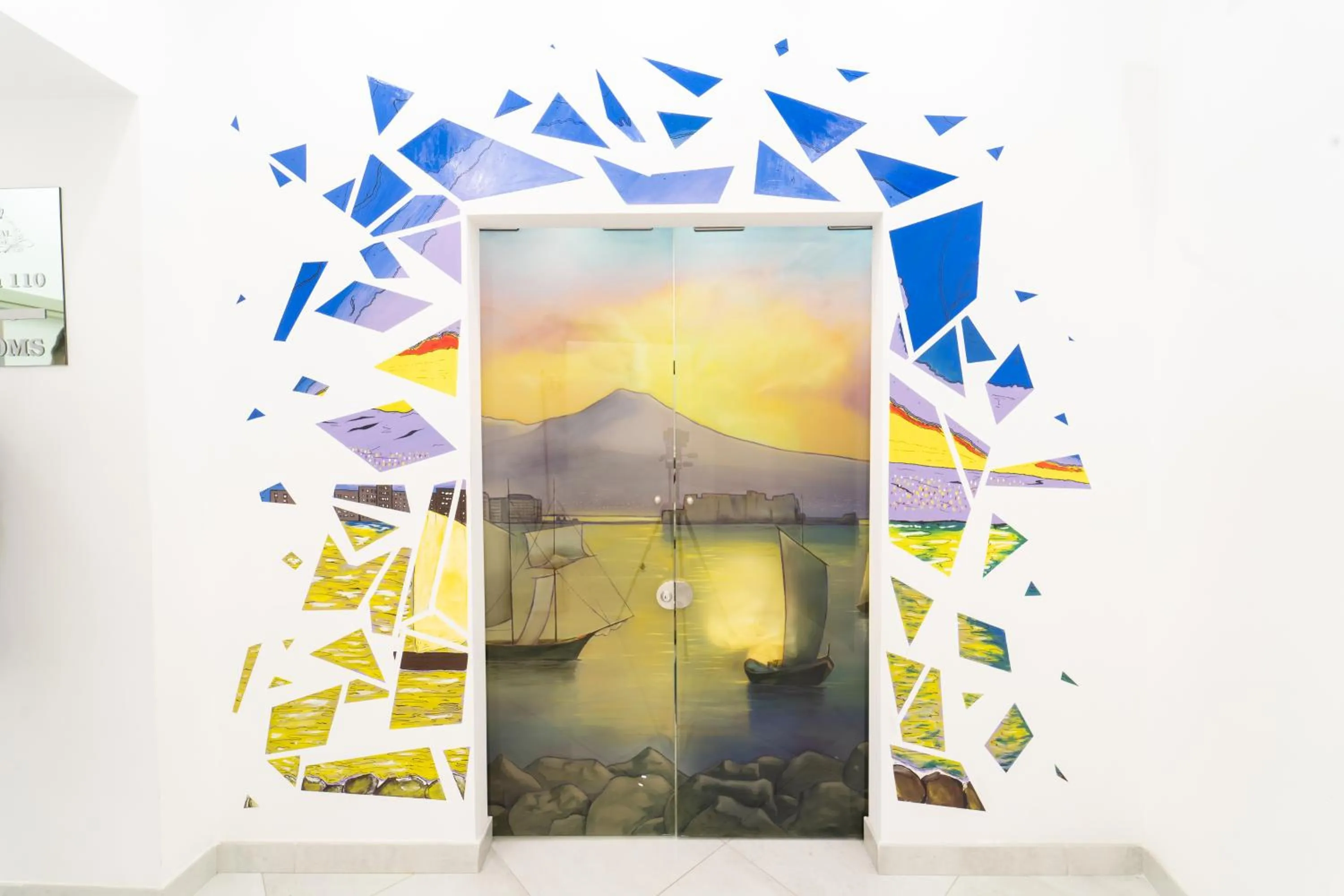 Facade/entrance in Royal H Umberto I, Napoli Centro, by ClaPa Group