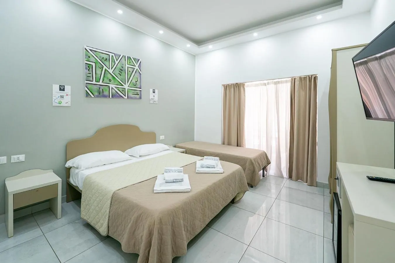 Bed in Royal H Umberto I, Napoli Centro, by ClaPa Group