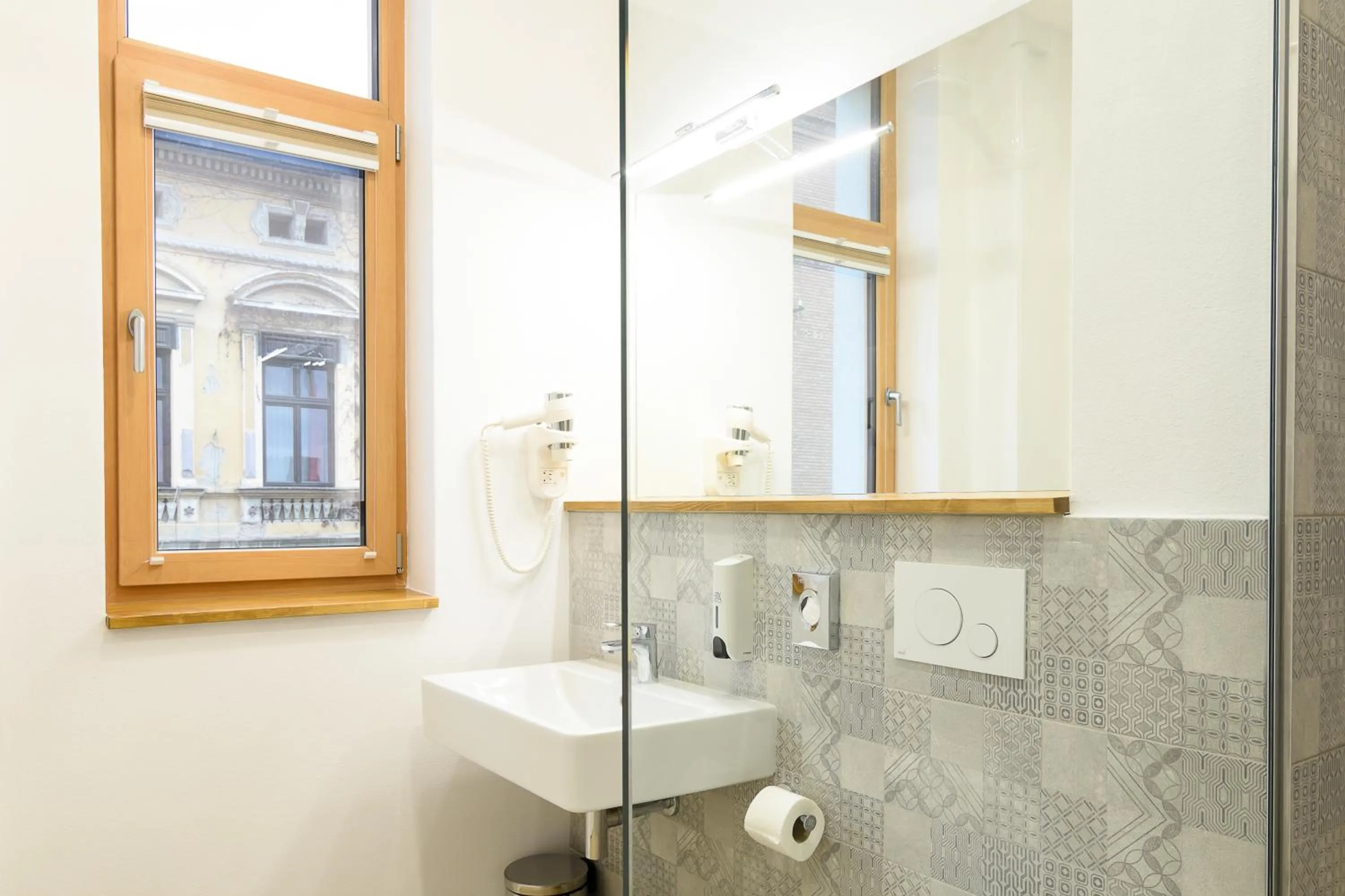 Shower in Hotel Urban