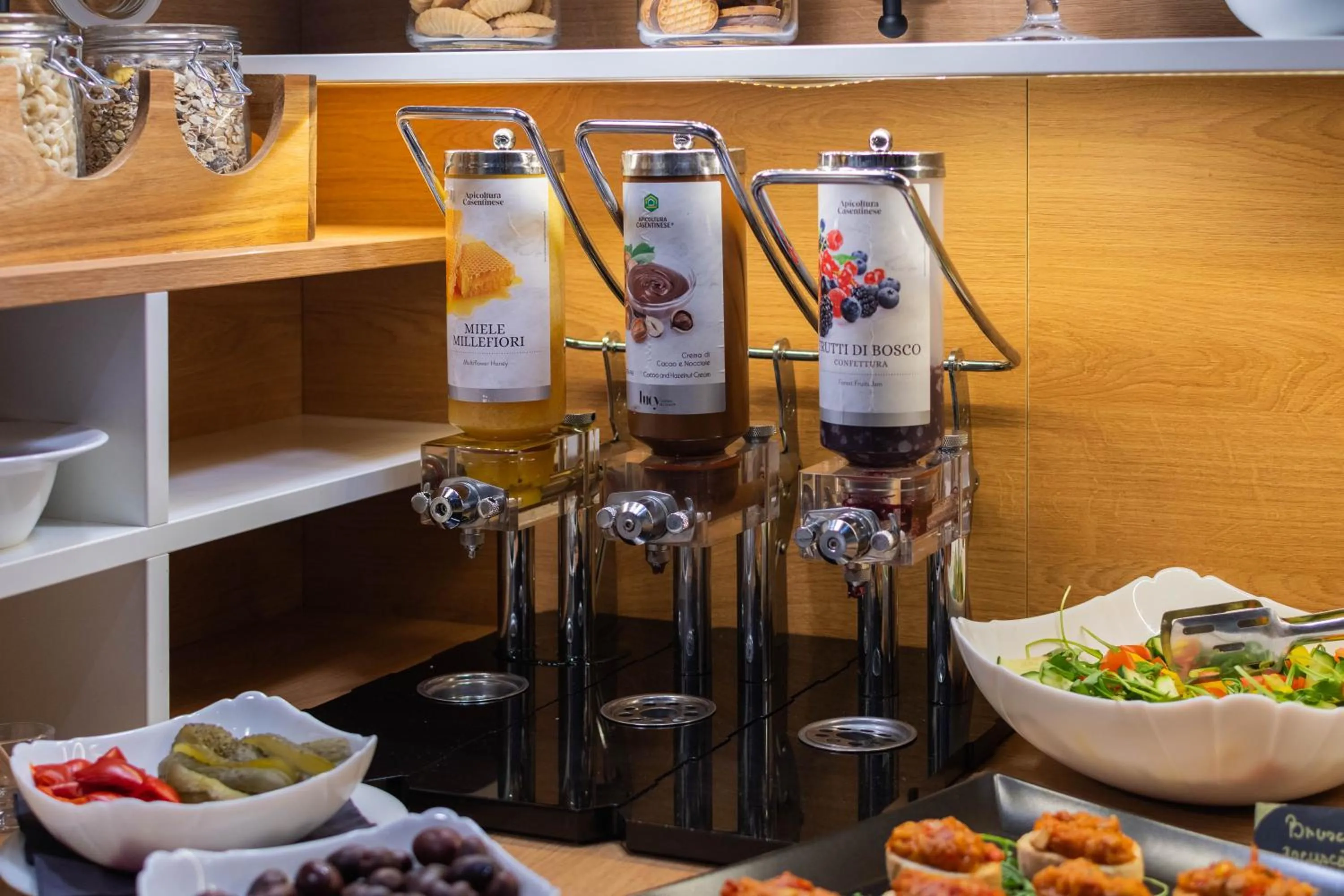 Restaurant/places to eat in Hotel Urban