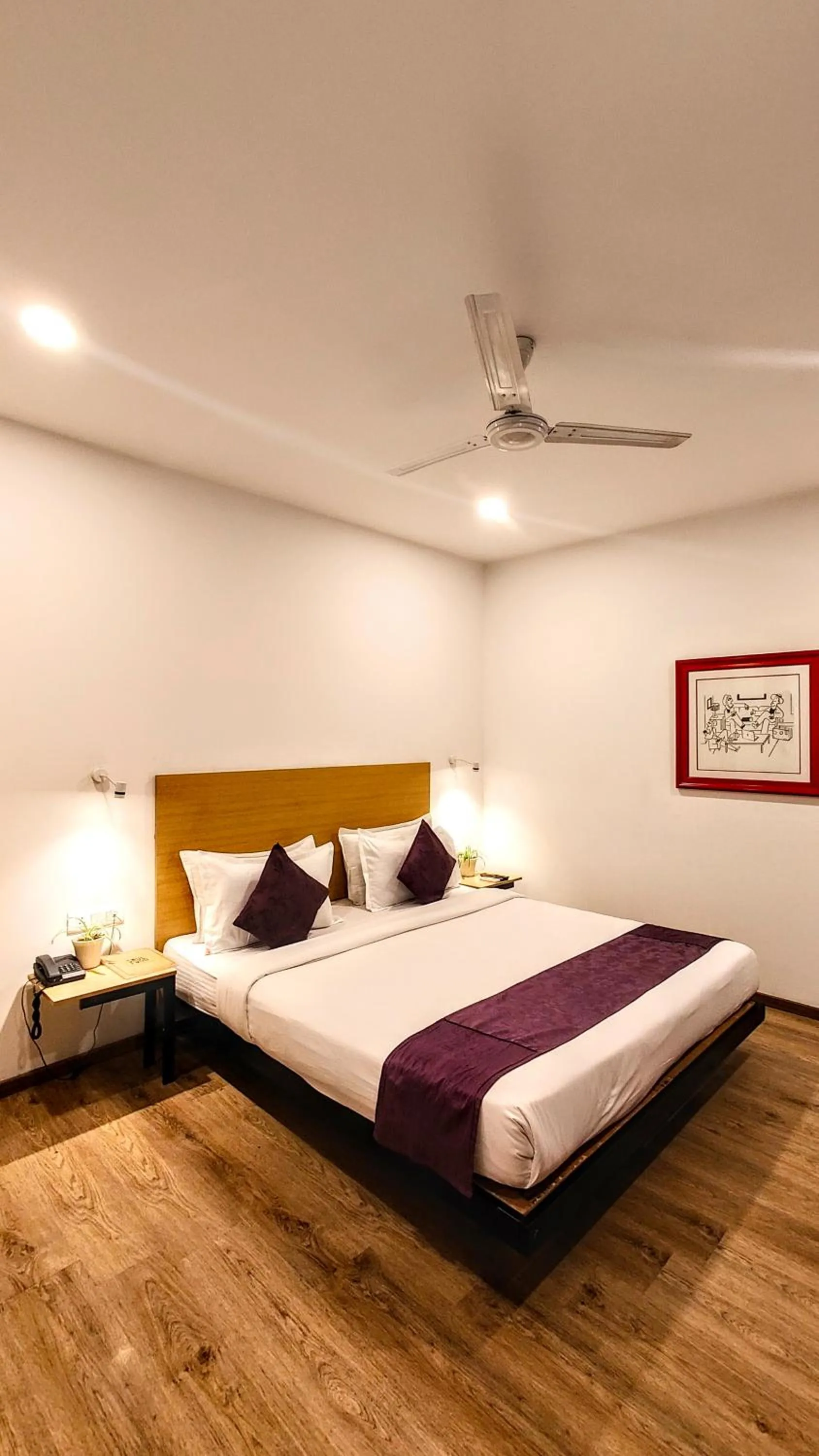 Bedroom, Bed in Hotel Mavens White Artemis Hospital Road Sector 52 Gurgaon