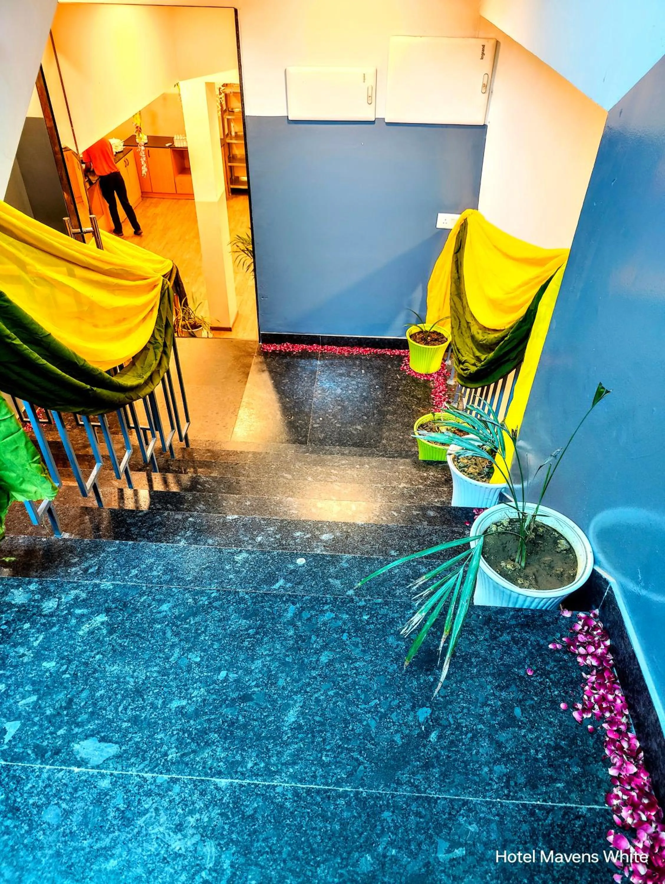 Banquet/Function facilities in Hotel Mavens White Artemis Hospital Road Sector 52 Gurgaon