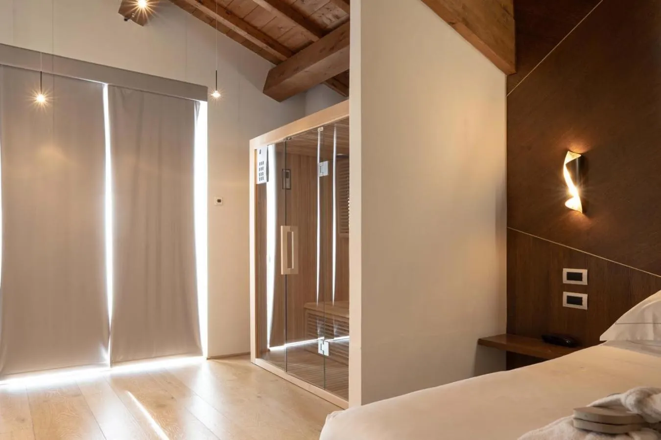 Sauna, Bed in Le Cappuccinelle Suites&SPA