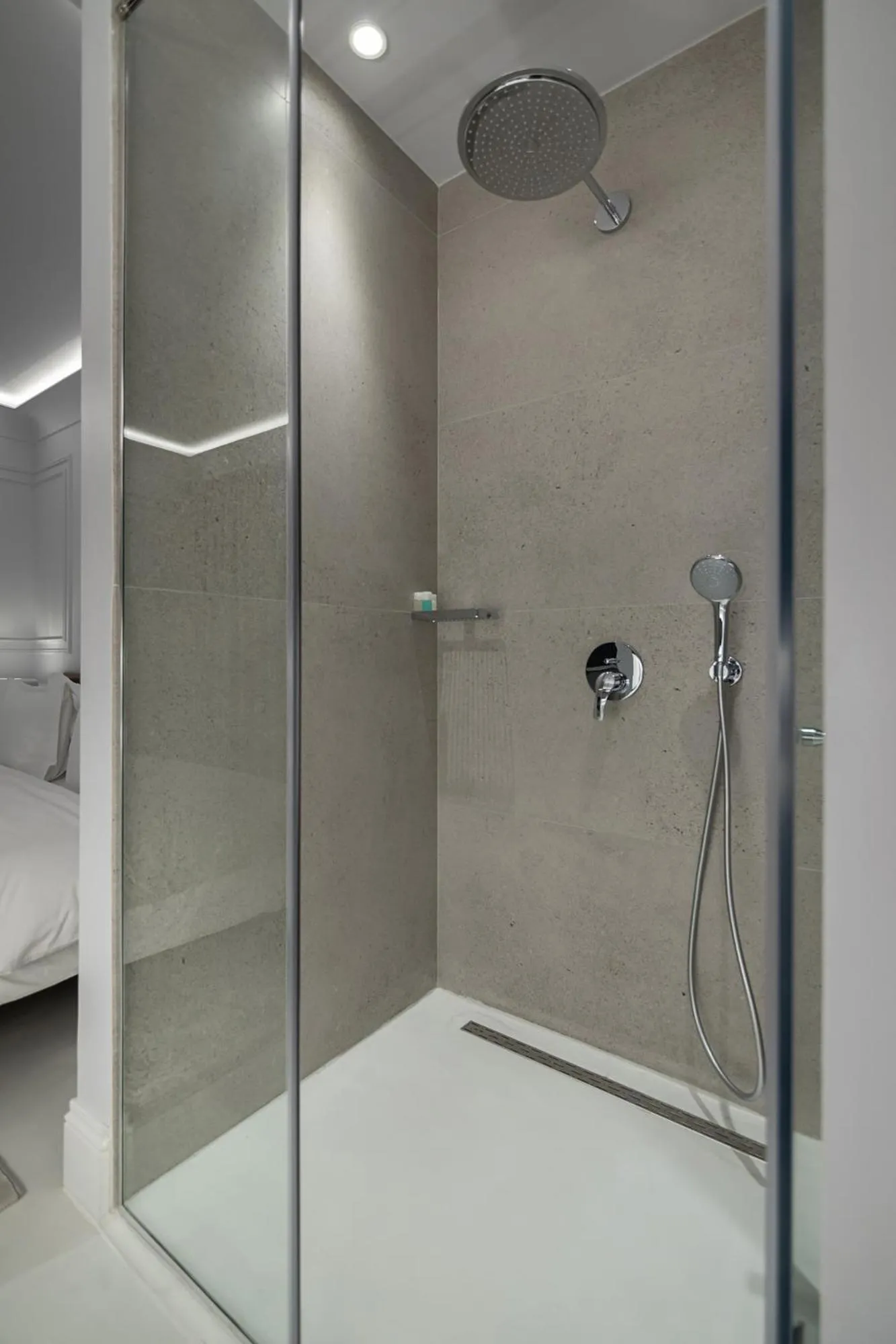 Shower in Mert Boutique Hotel