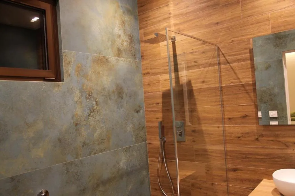 Shower in B&B Villa Grace