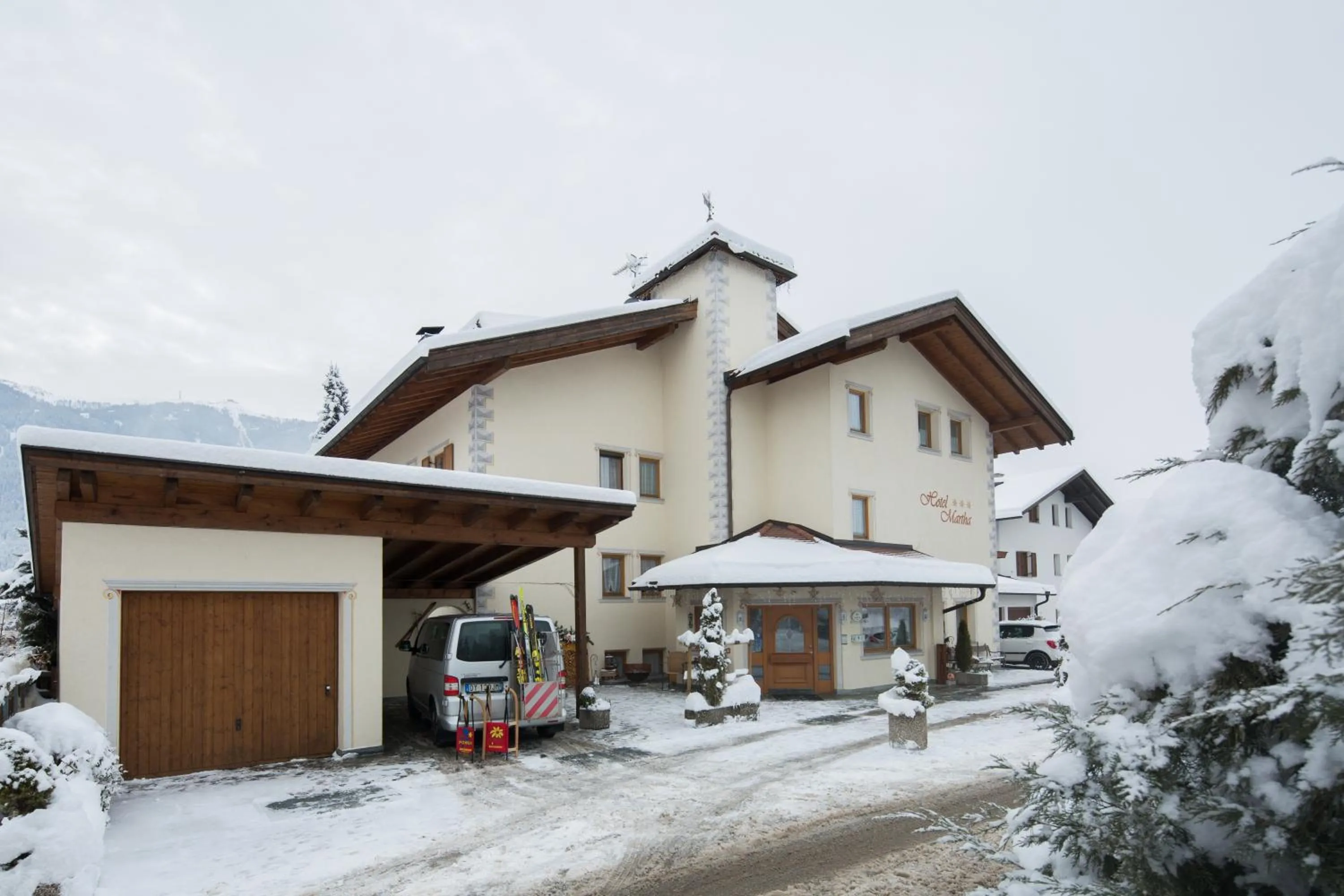 Facade/entrance in Hotel B&B Martha