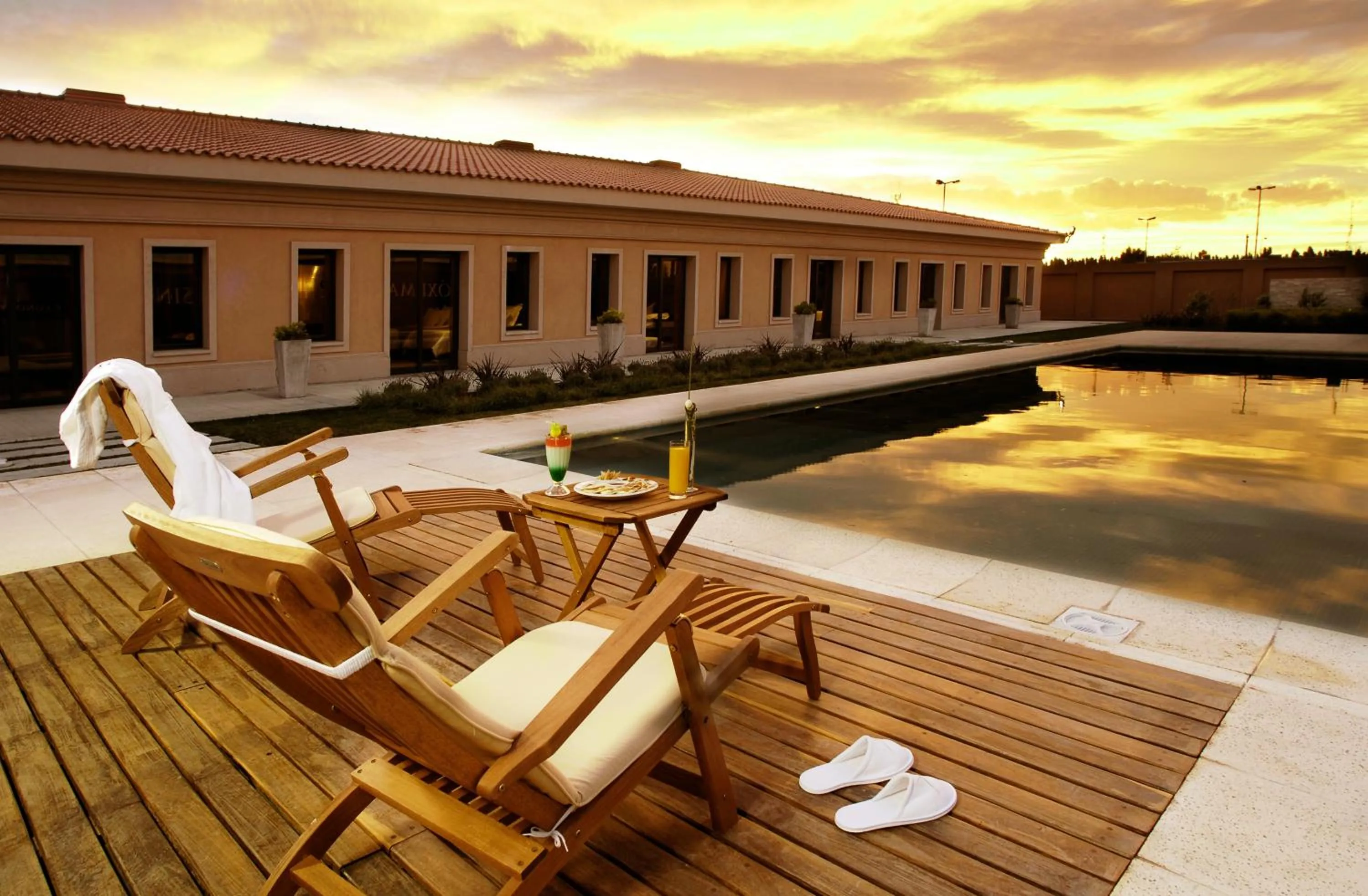 Swimming pool in Hotel Casino Magic