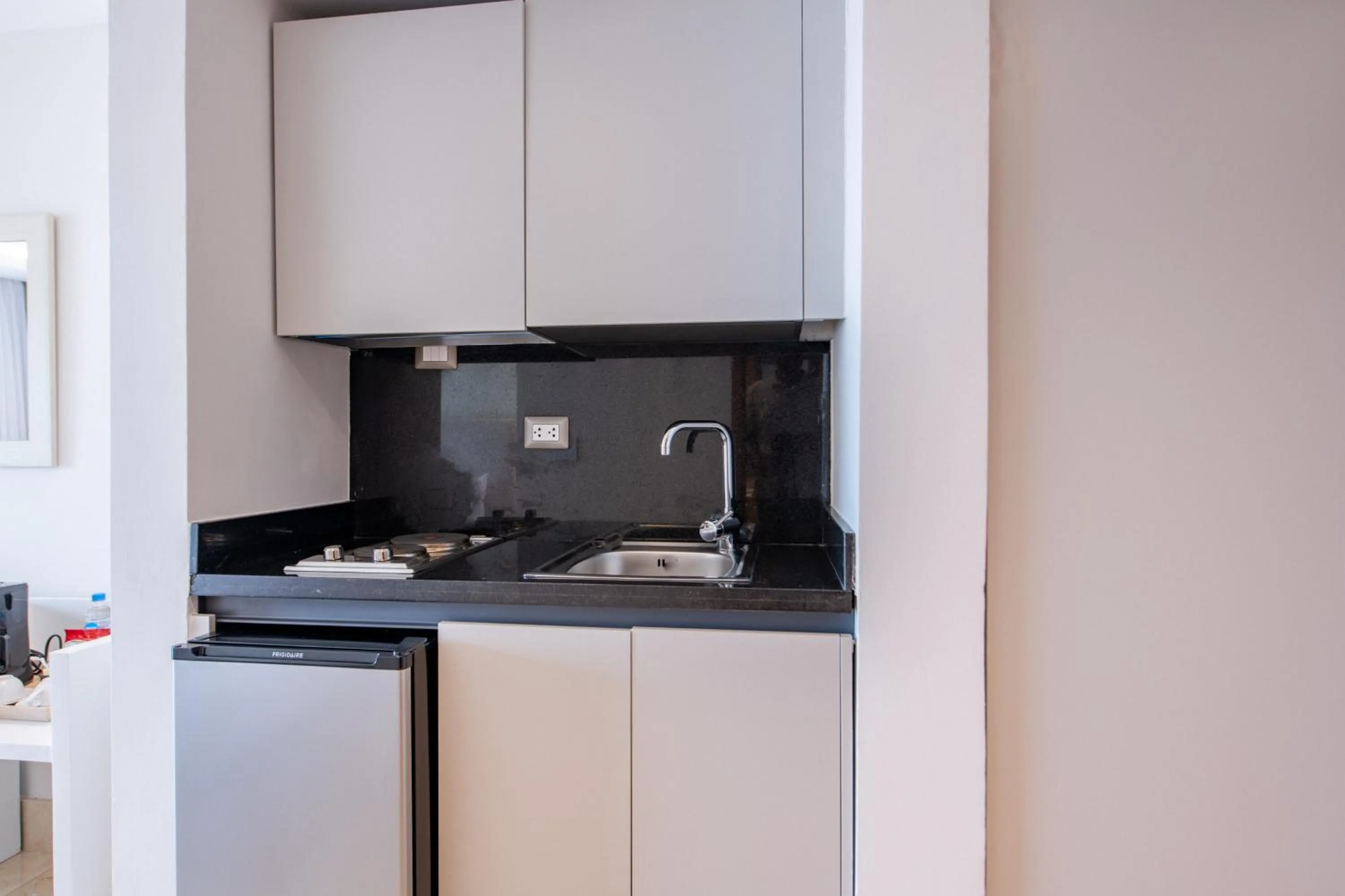 Kitchen or kitchenette in Hacienda Samana Bay Hotel