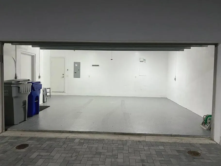 Across the Ocean few steps to beach contemporary three Bedroom townhouse