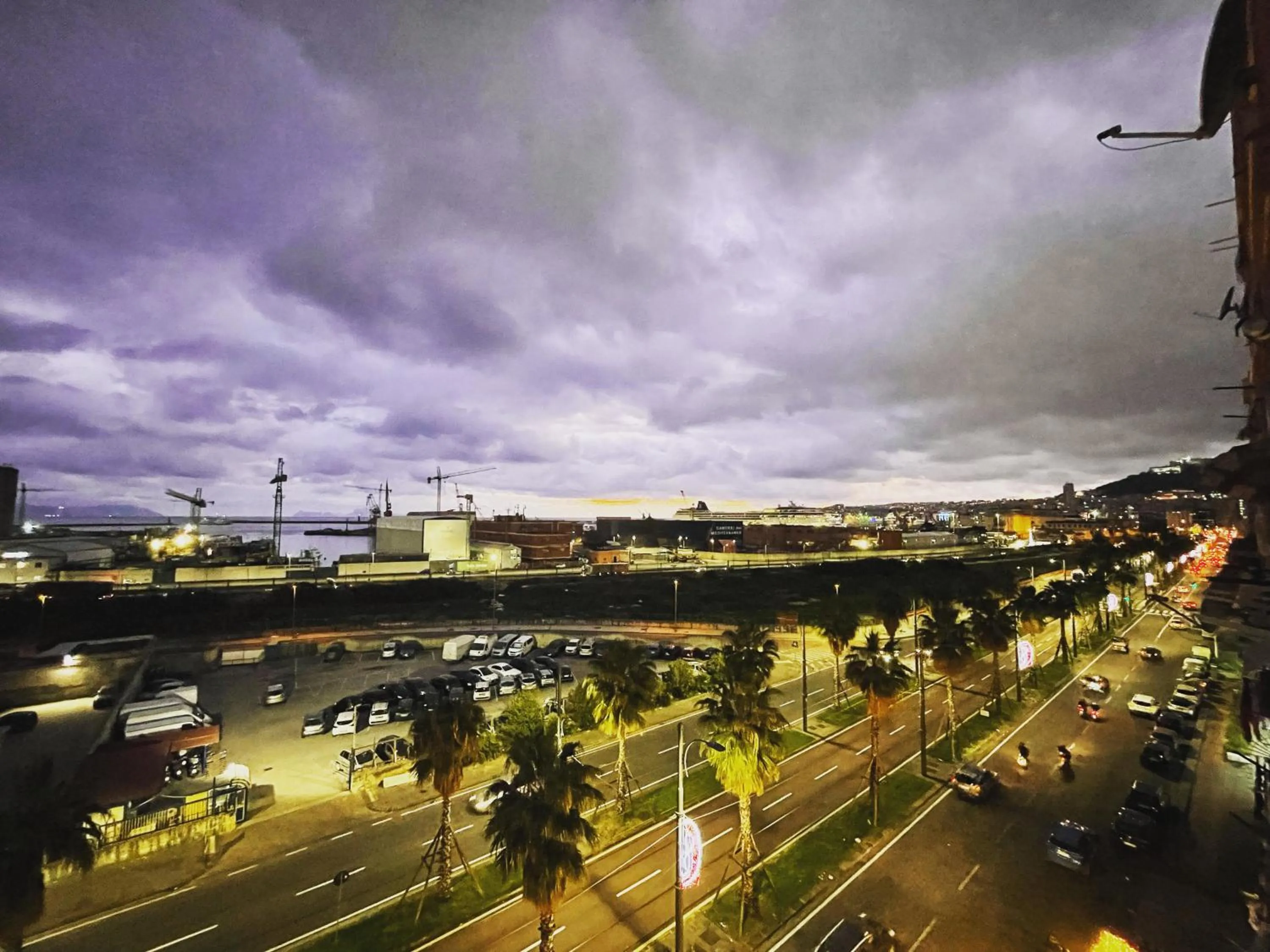 Neighbourhood in Urban jungle rooms