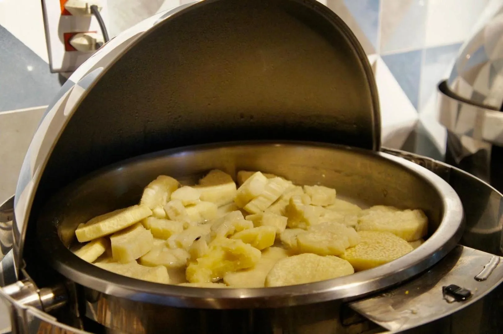 Food in Bessa Beach Hotel