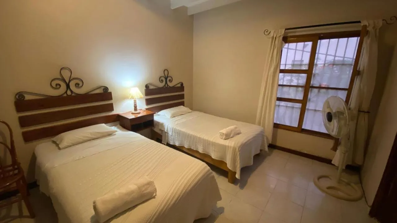 Twin Room in Hosteria Suiza