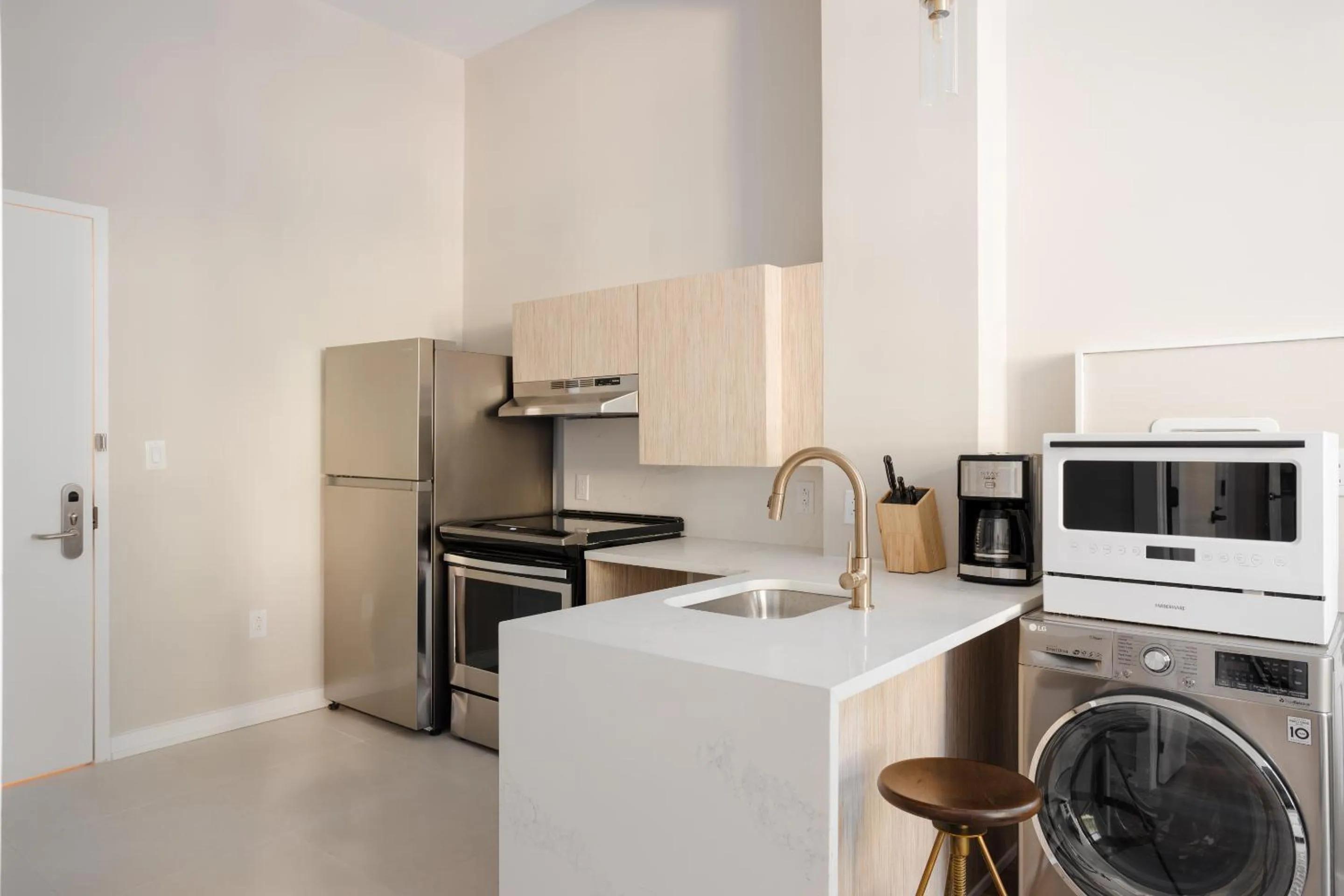 Apartment - Disability Access in Sonder by Marriott Bonvoy The Edison Apartments Old City